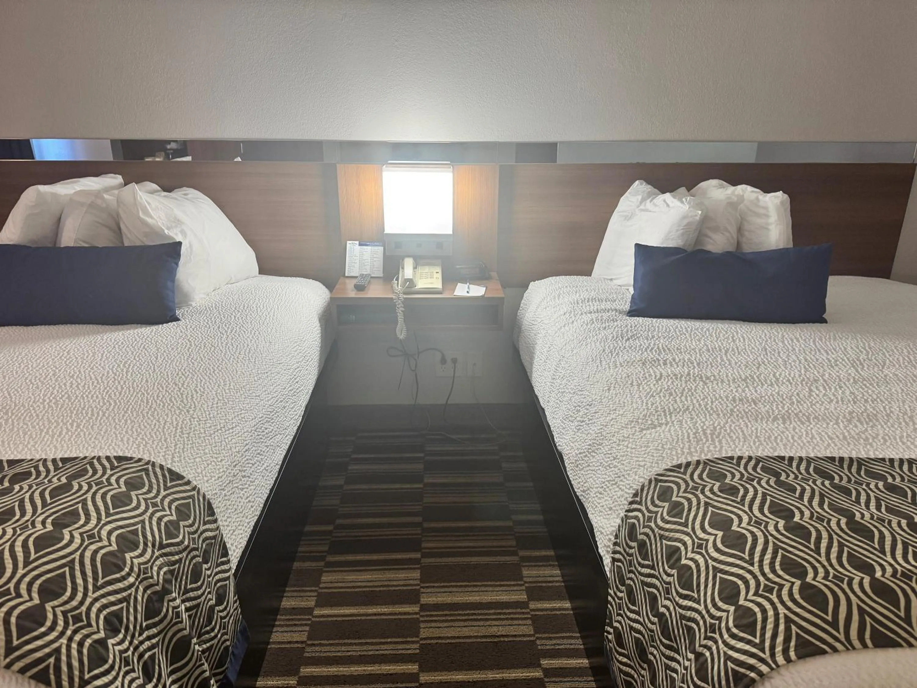 Bed in Microtel Inn & Suites by Wyndham Gardendale - Birmingham North