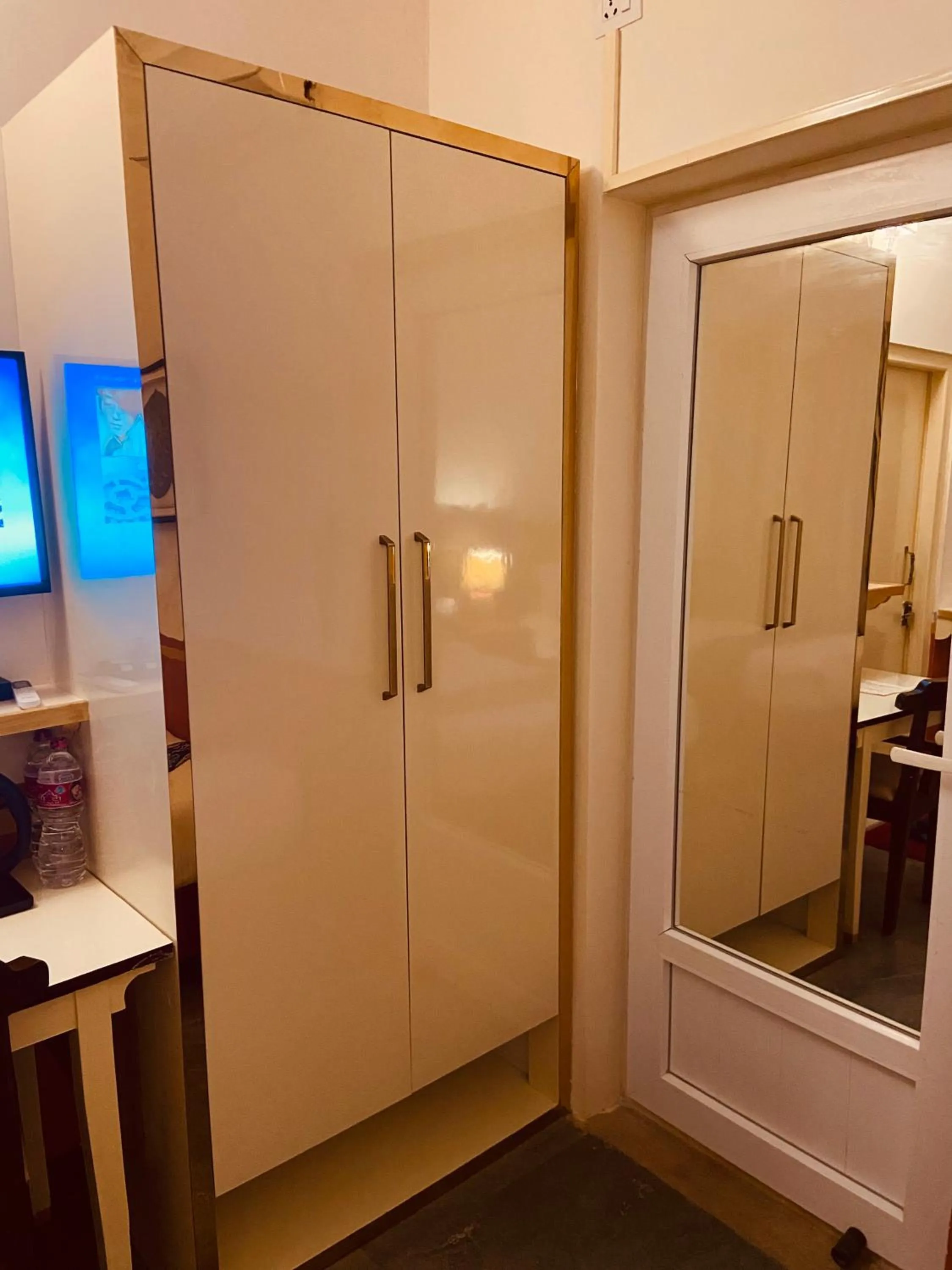 Three Jewels Boutique Hotel