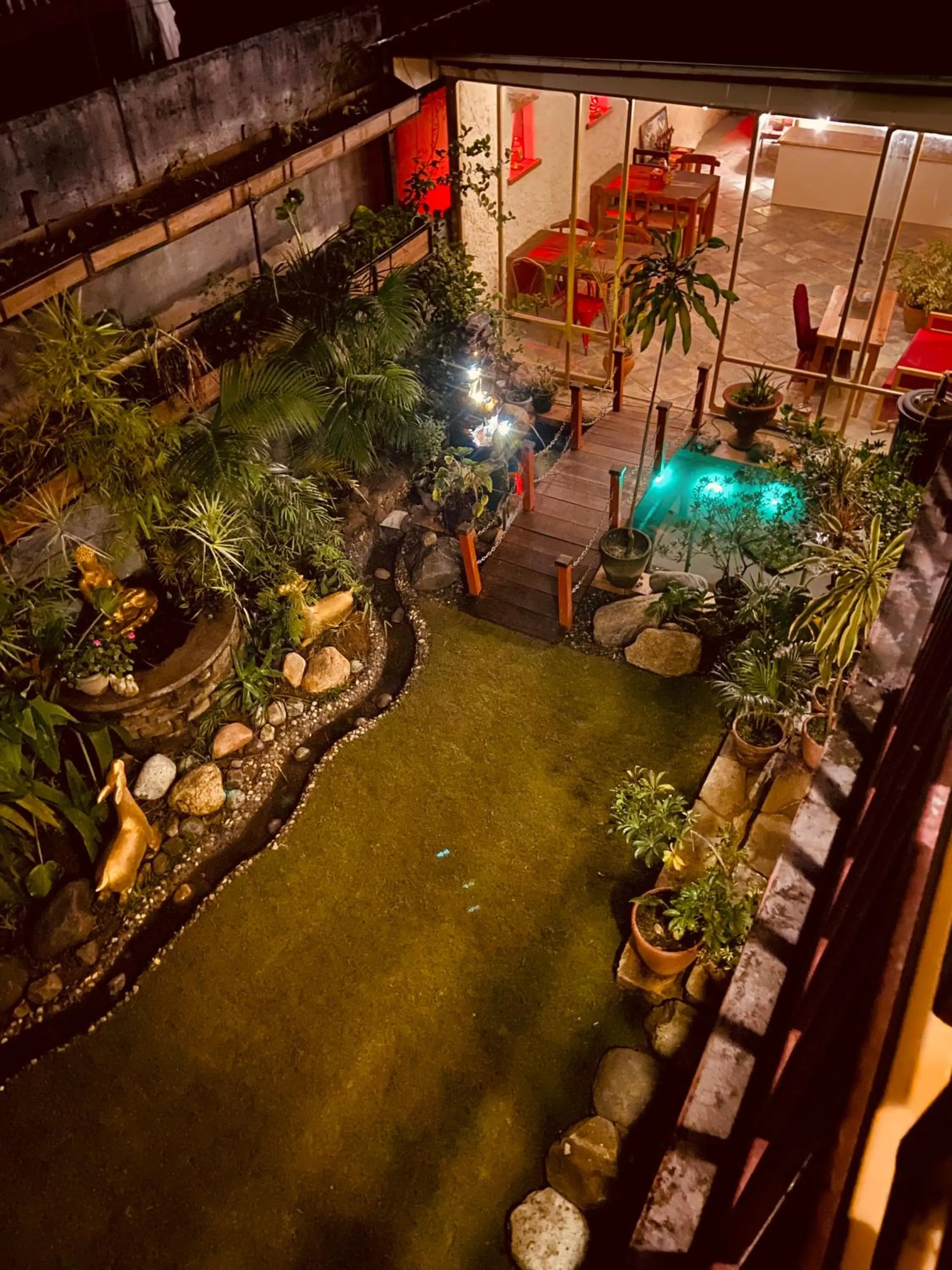 Three Jewels Boutique Hotel