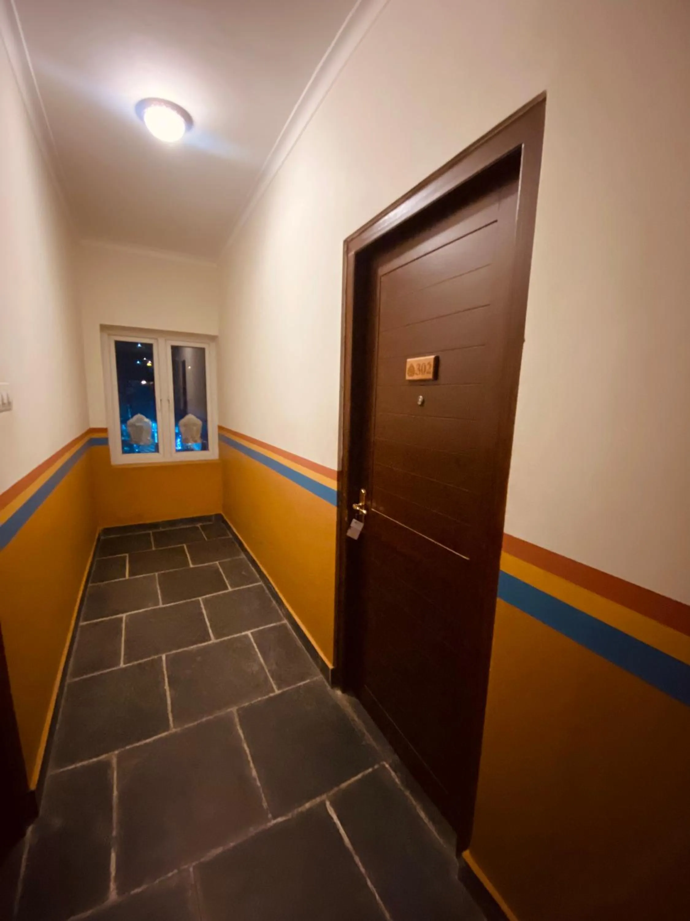 Three Jewels Boutique Hotel