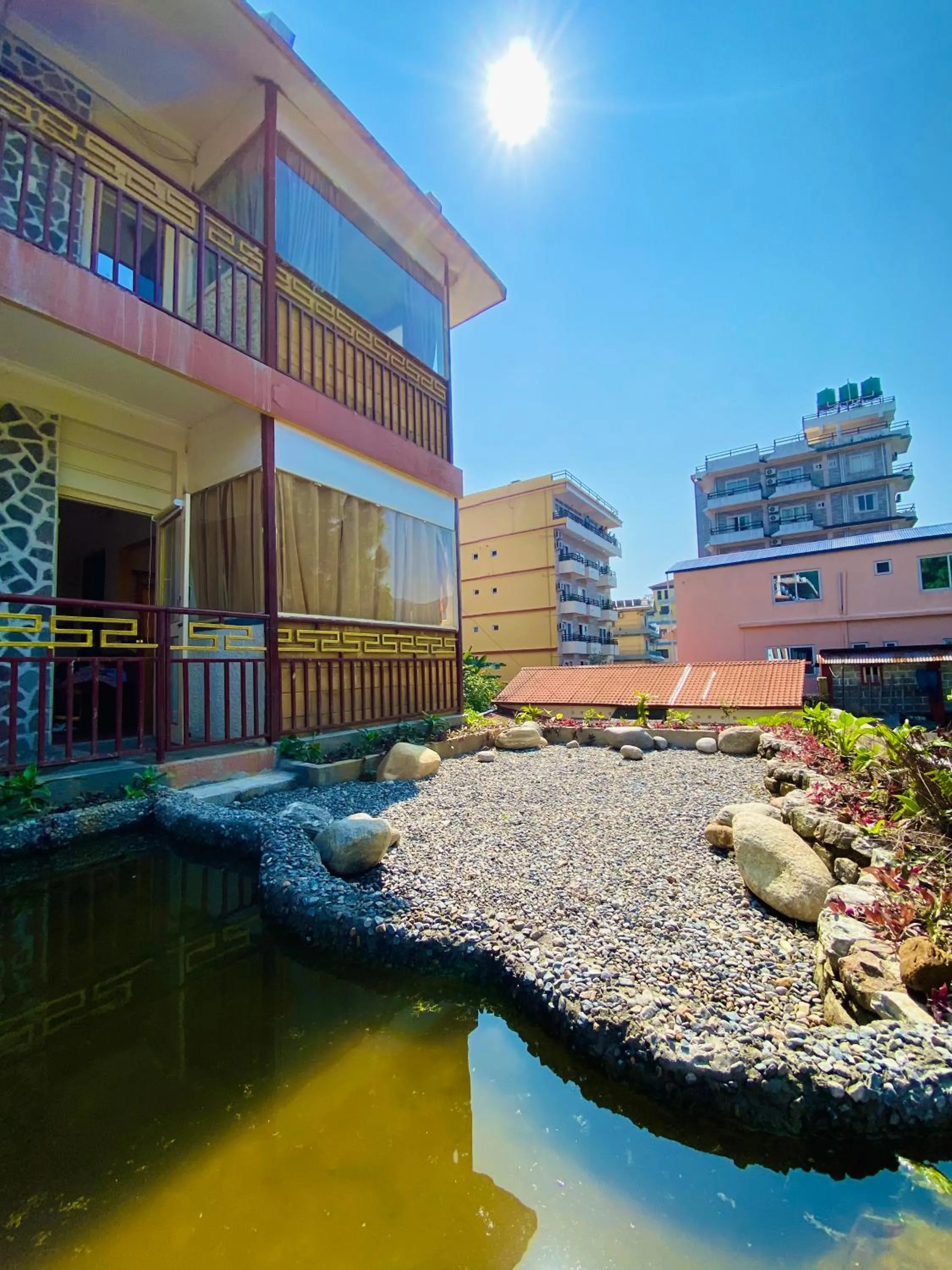 Three Jewels Boutique Hotel