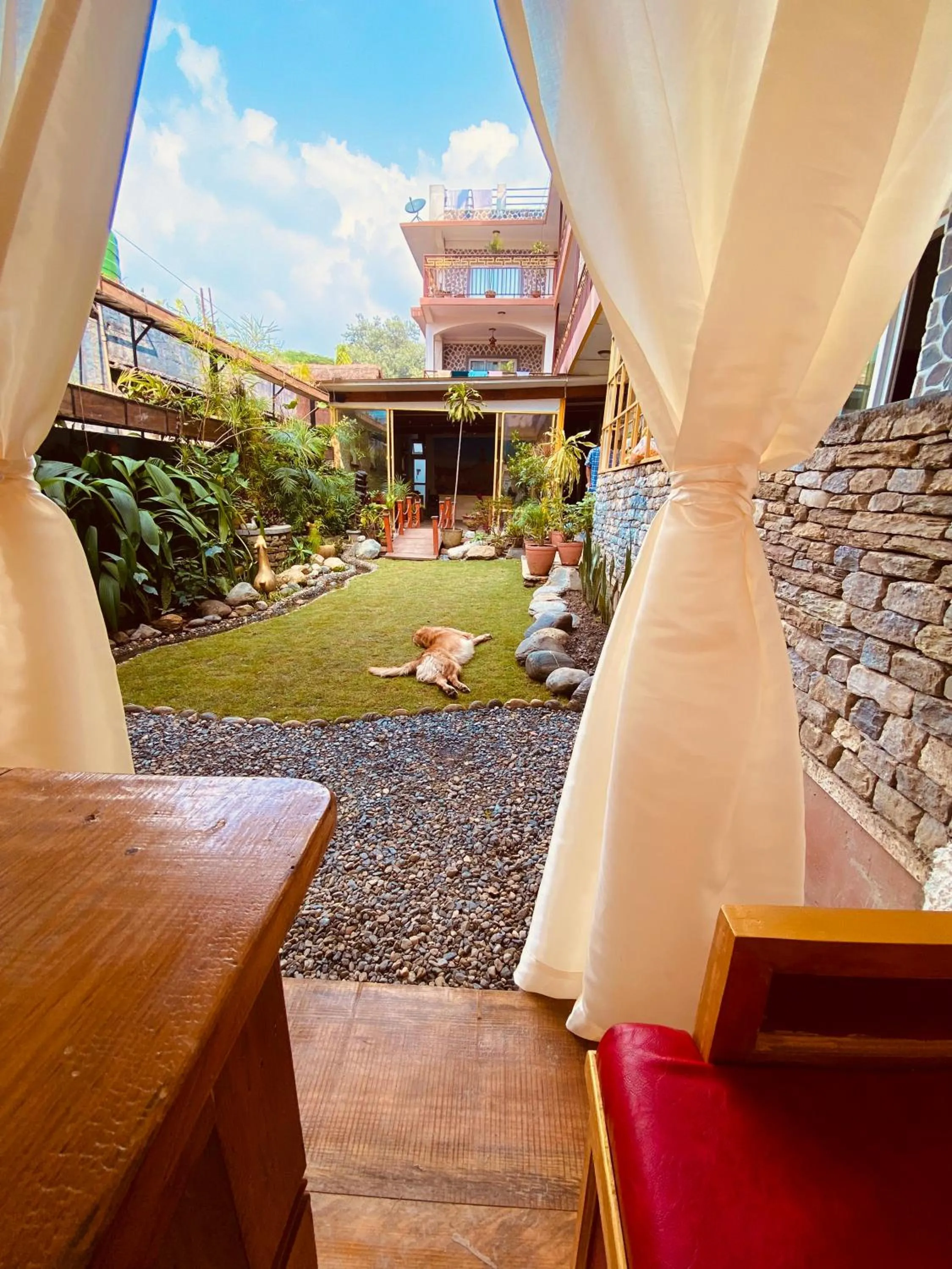 Three Jewels Boutique Hotel