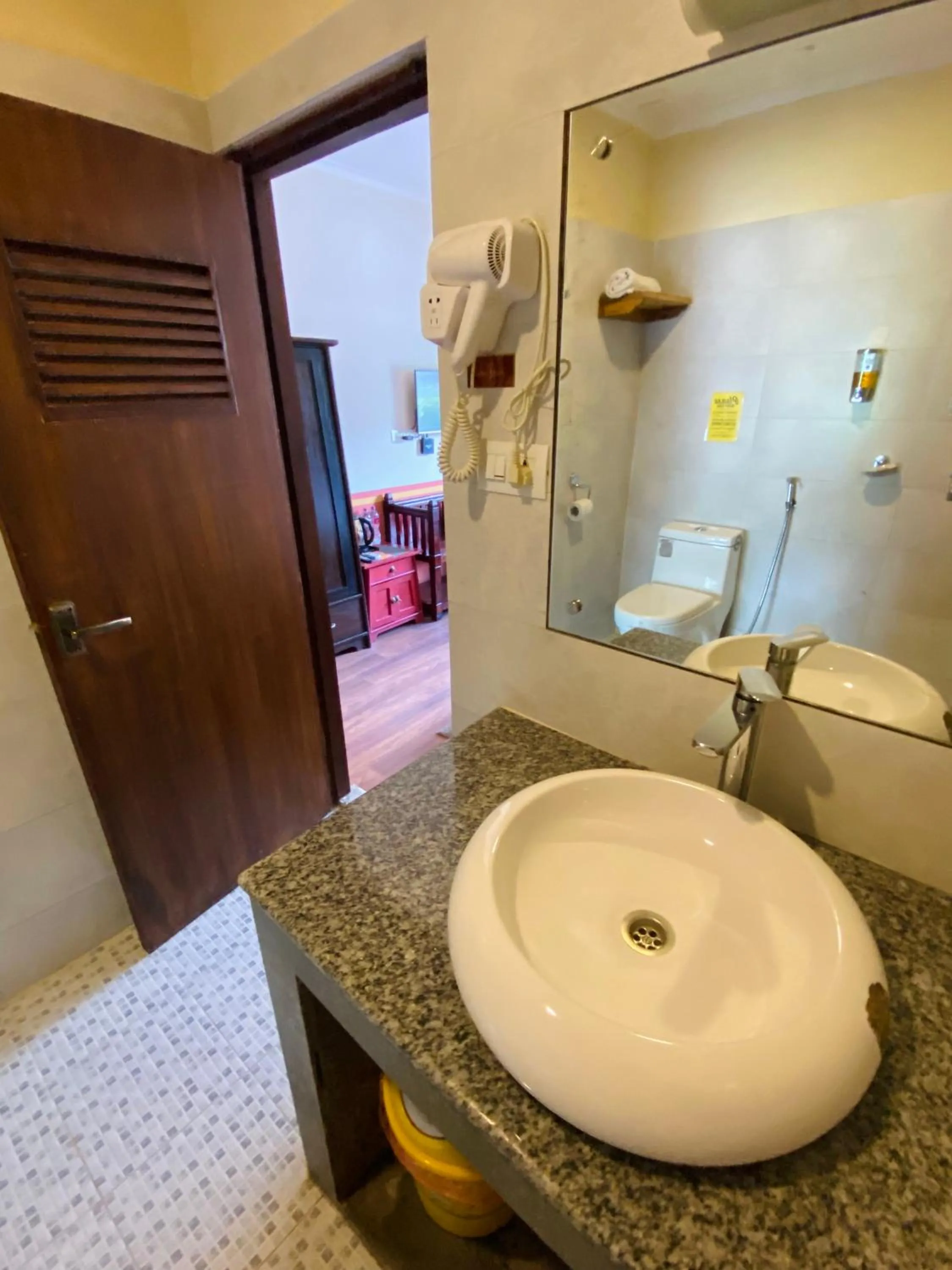 Three Jewels Boutique Hotel