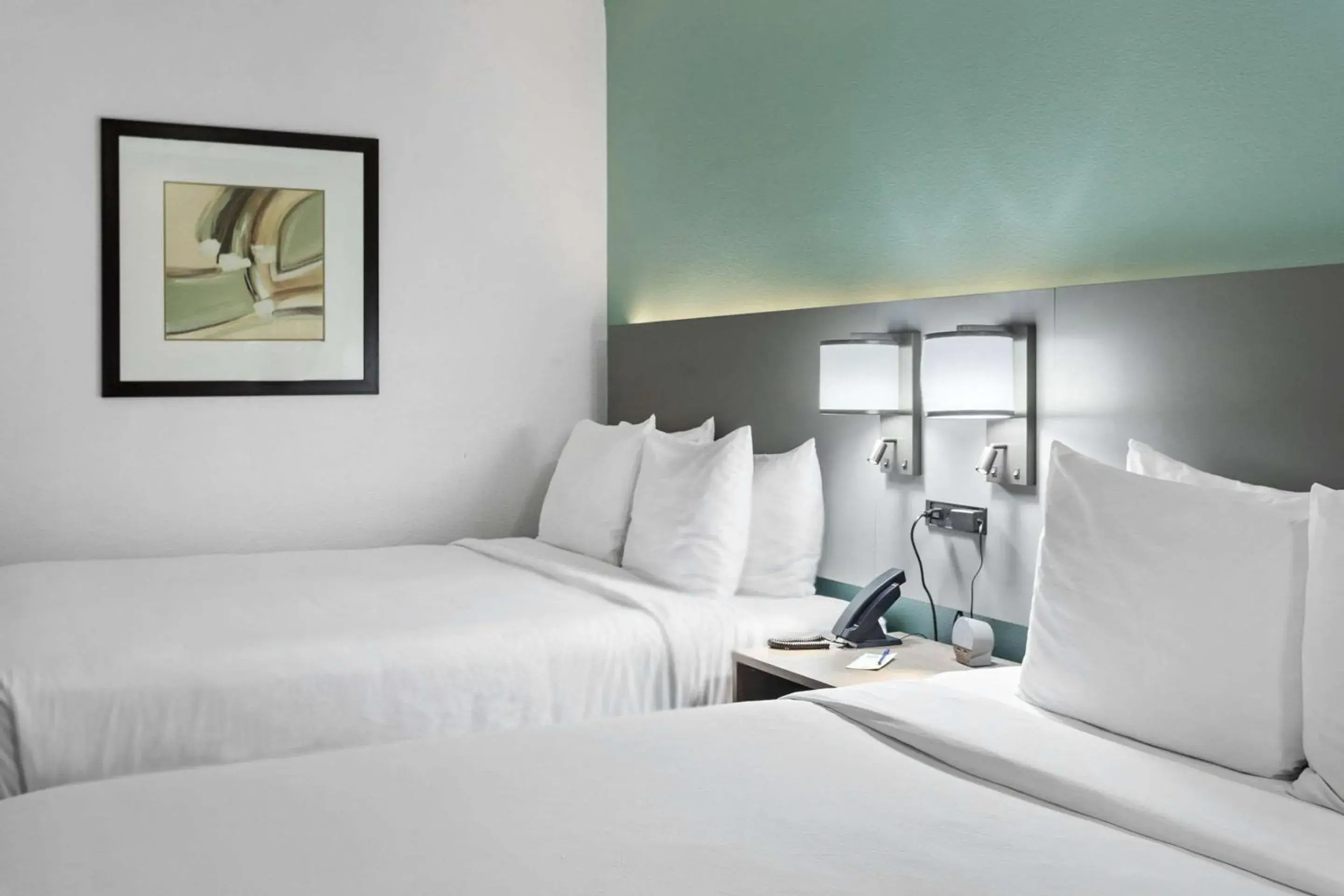 Bedroom, Bed in Comfort Inn Chandler - Phoenix South I-10 Bedroom, Bed in Comfort Inn Chandler - Phoenix South I-10