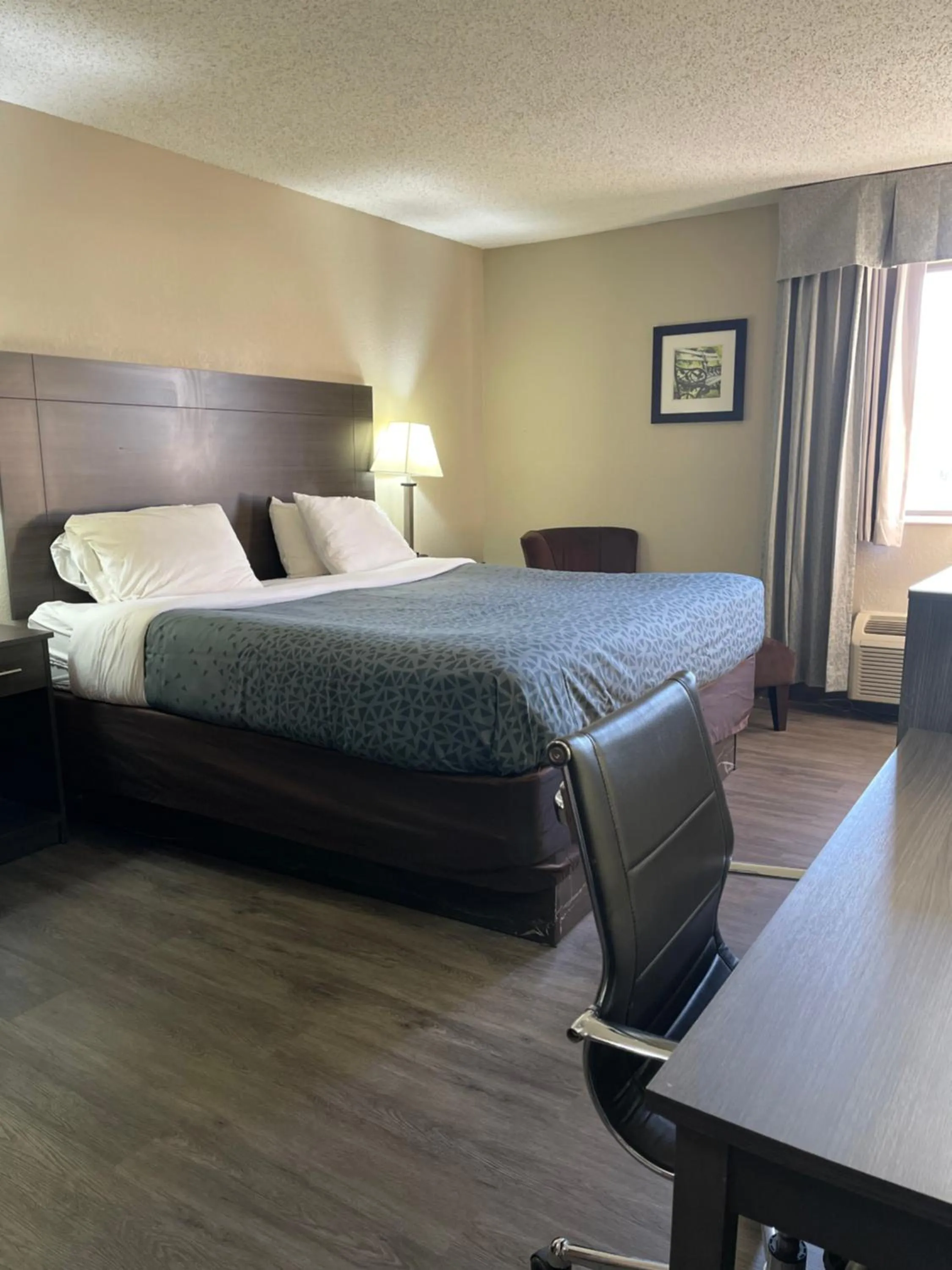 Suburban Studios Columbia Northwest