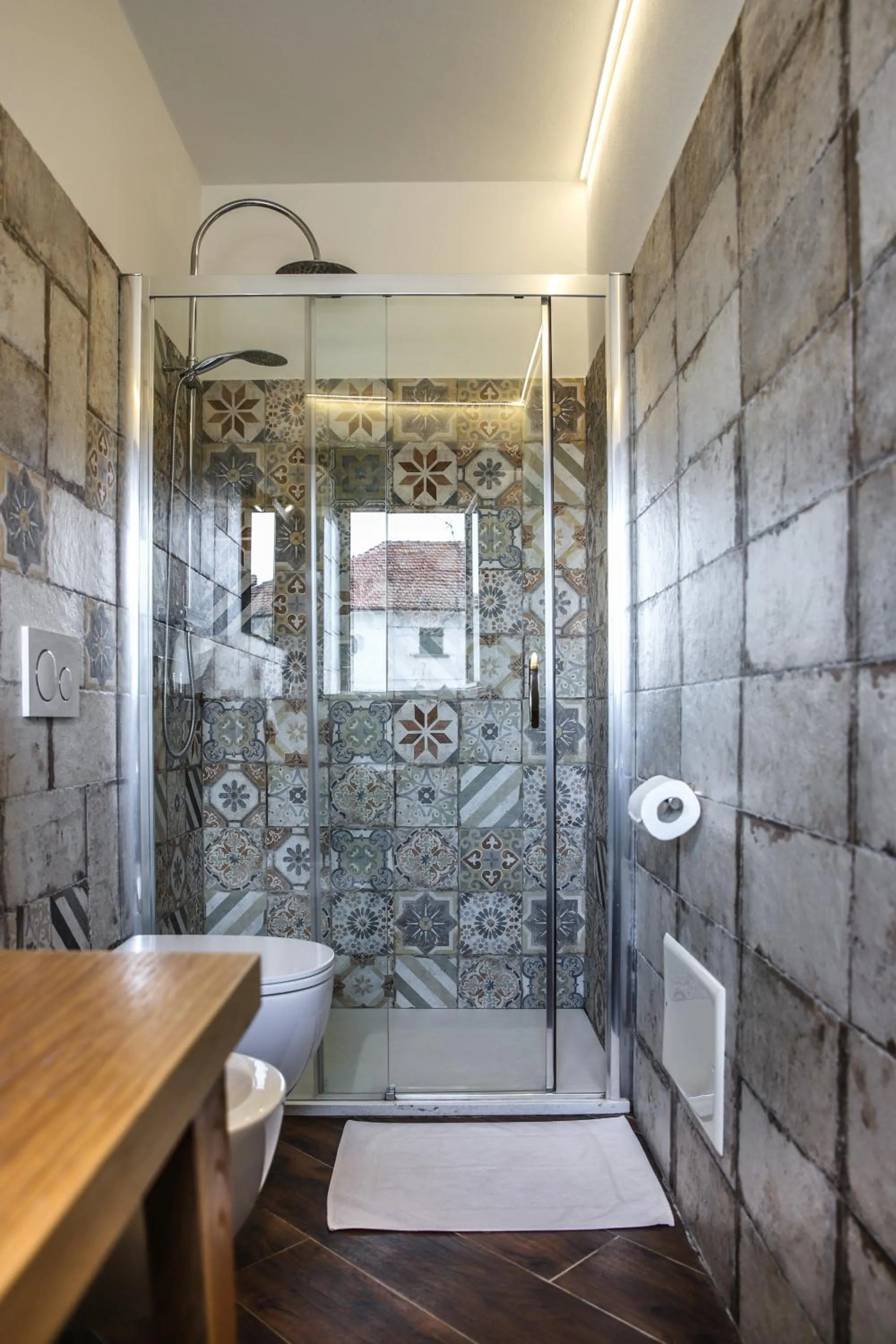 Shower in Albergo del Bramante