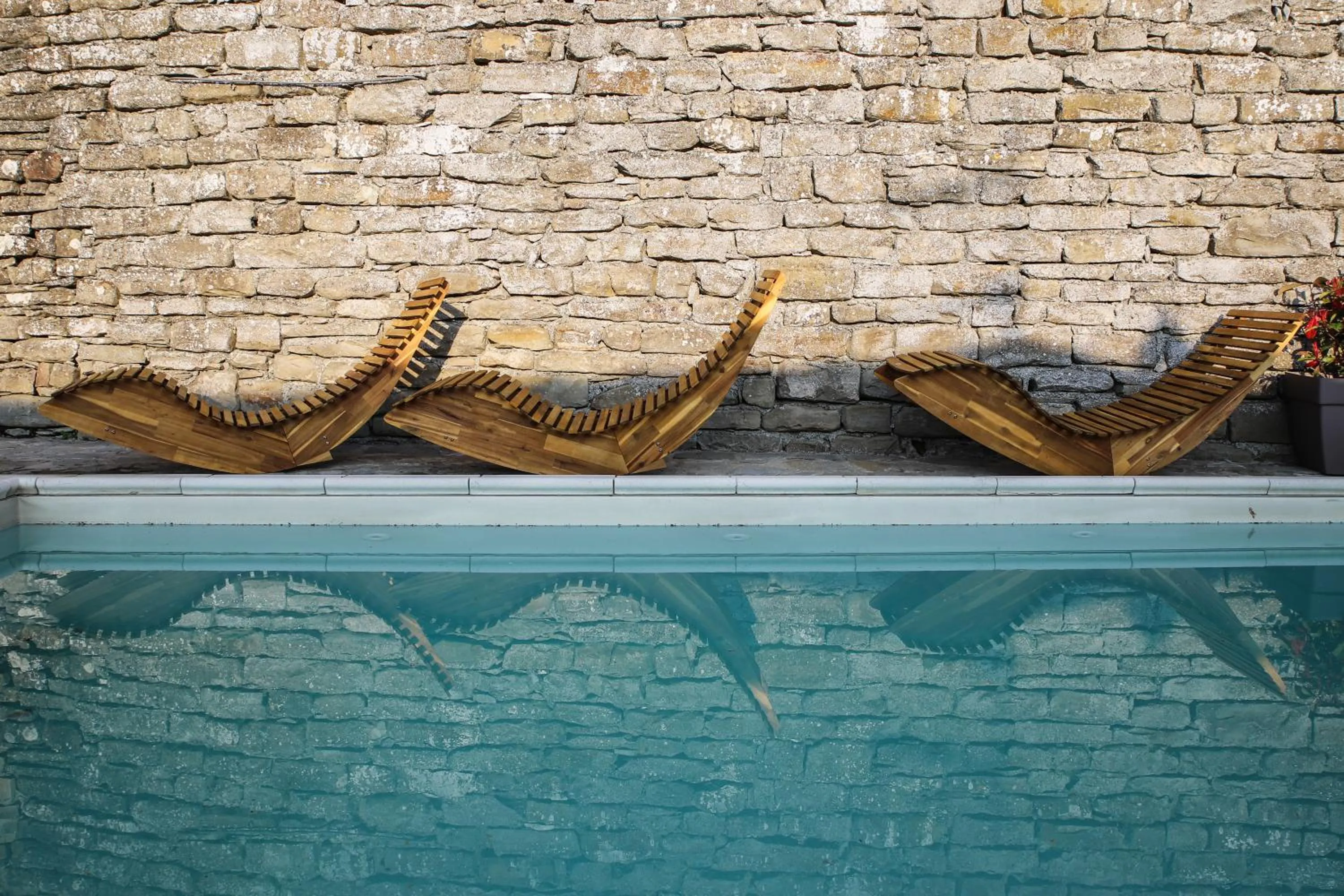 Swimming pool in Albergo del Bramante