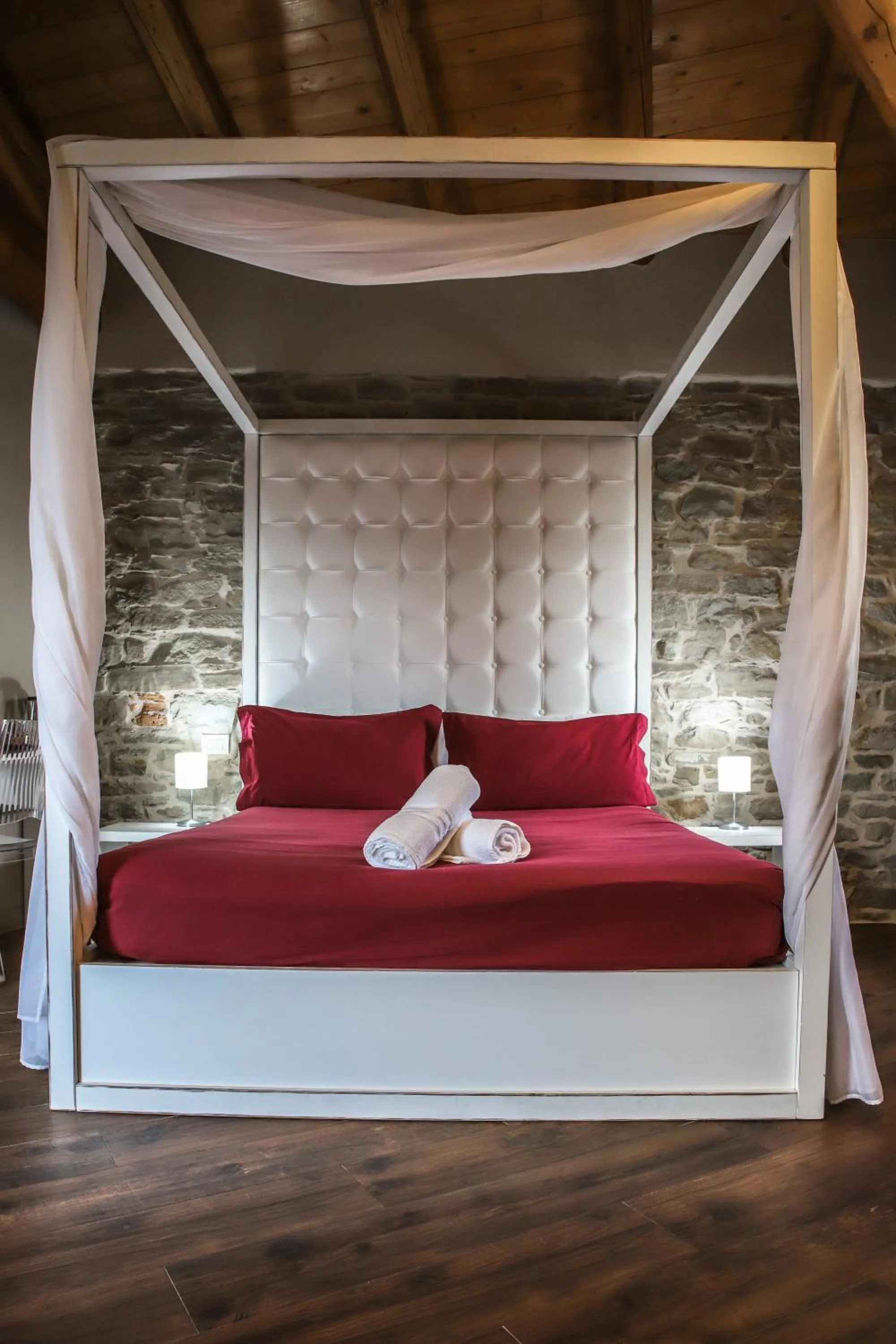 Bed in Albergo del Bramante