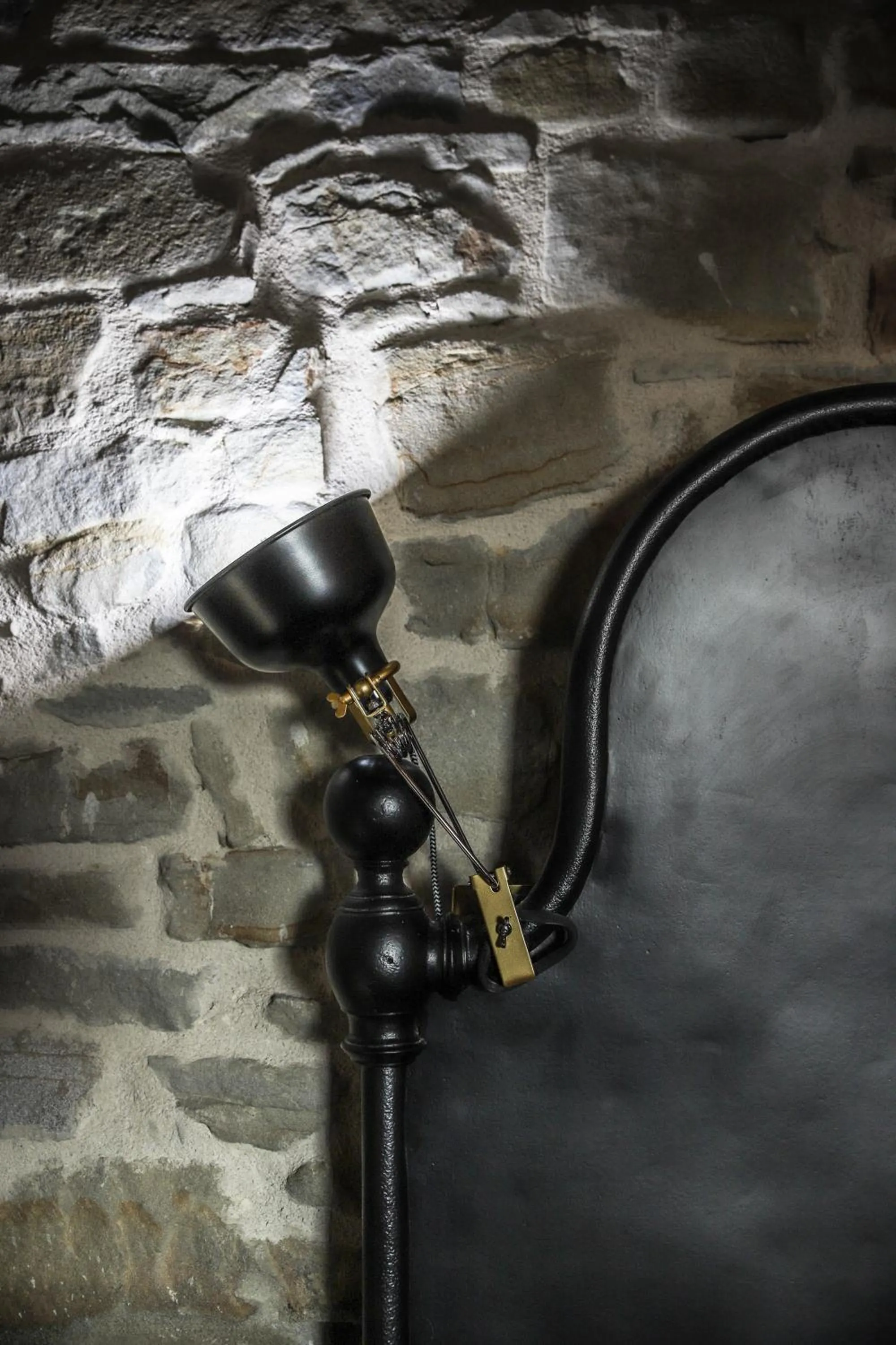 Bed in Albergo del Bramante