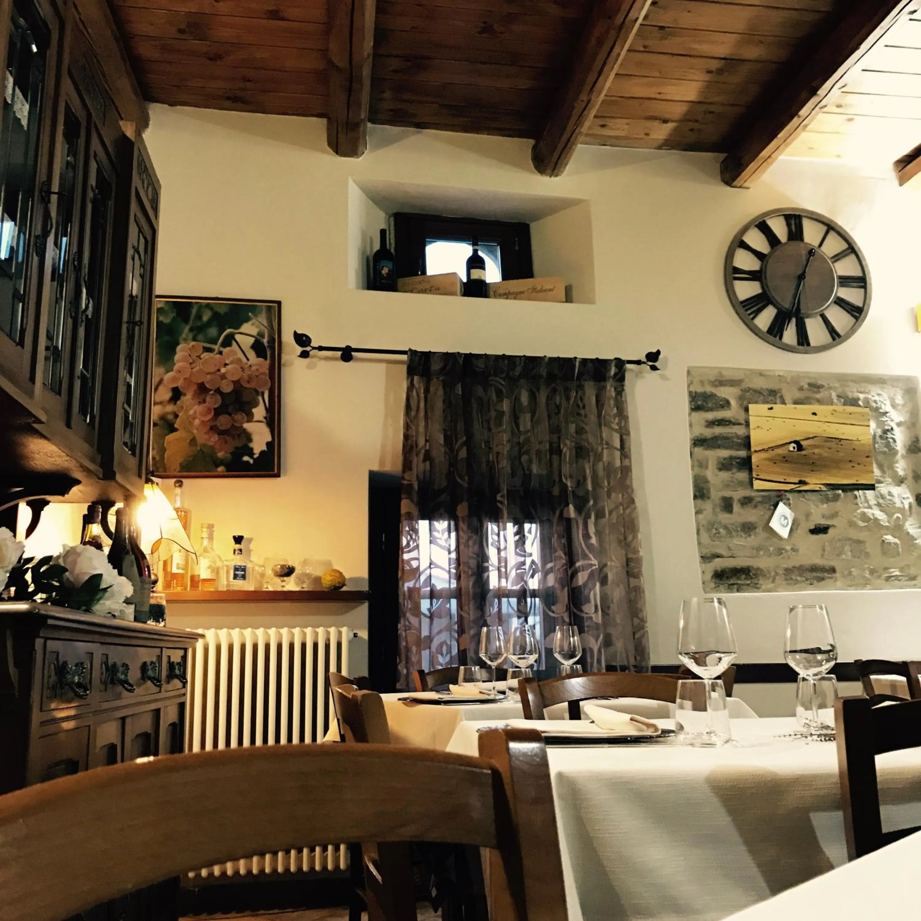 Restaurant/places to eat in Albergo del Bramante