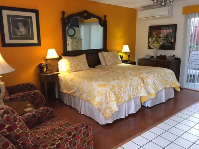 Casa Larrea Inn