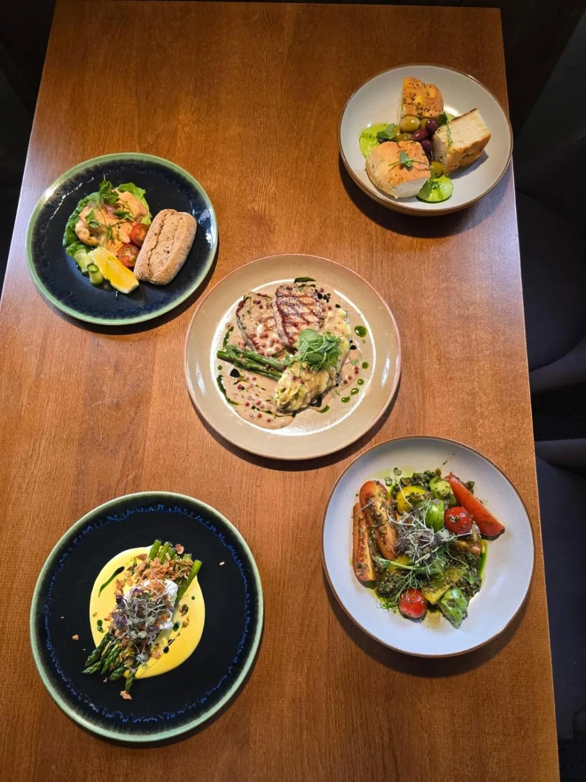 Food and drinks in The Royal Arms Bed & Breakfast