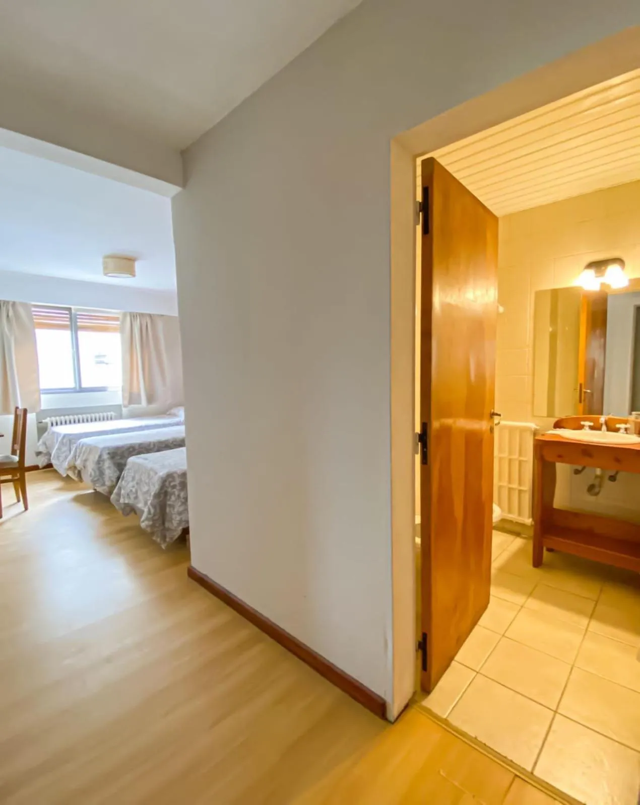 Bathroom, Bed in Hostería Suiza - Ex Casita Suiza