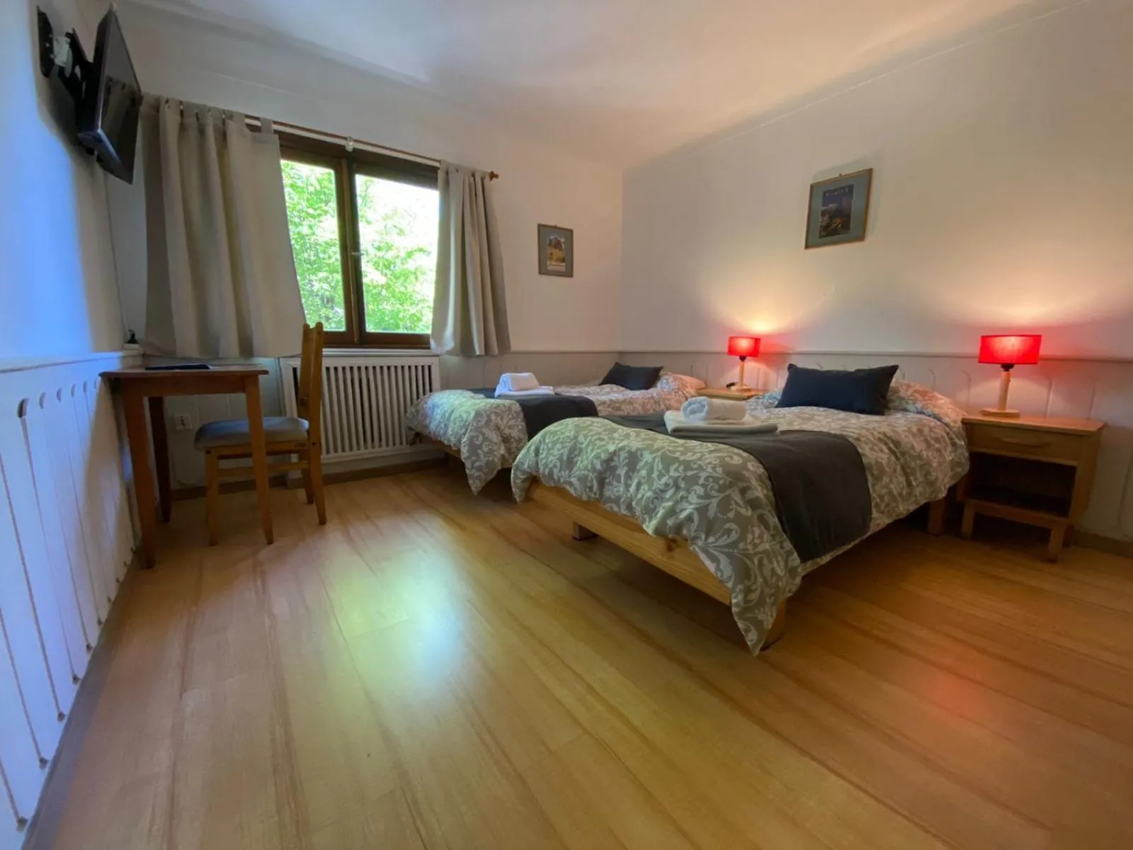 Photo of the whole room, Bed in Hostería Suiza - Ex Casita Suiza