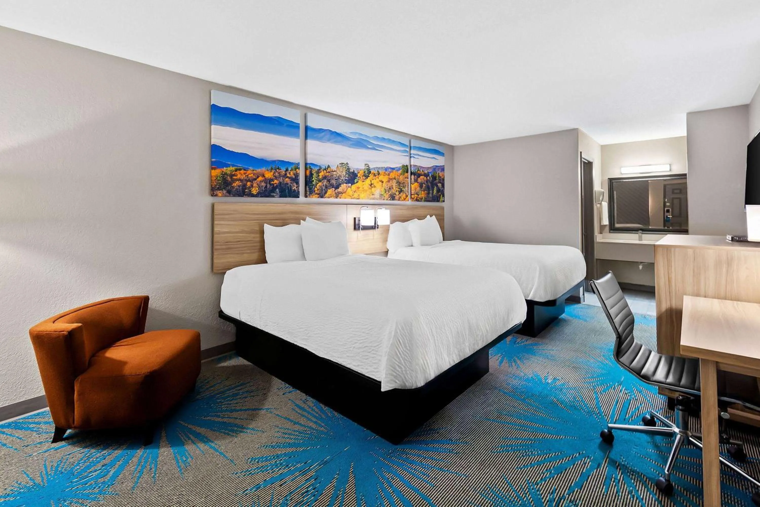 Bed in Days Inn by Wyndham Brownsville