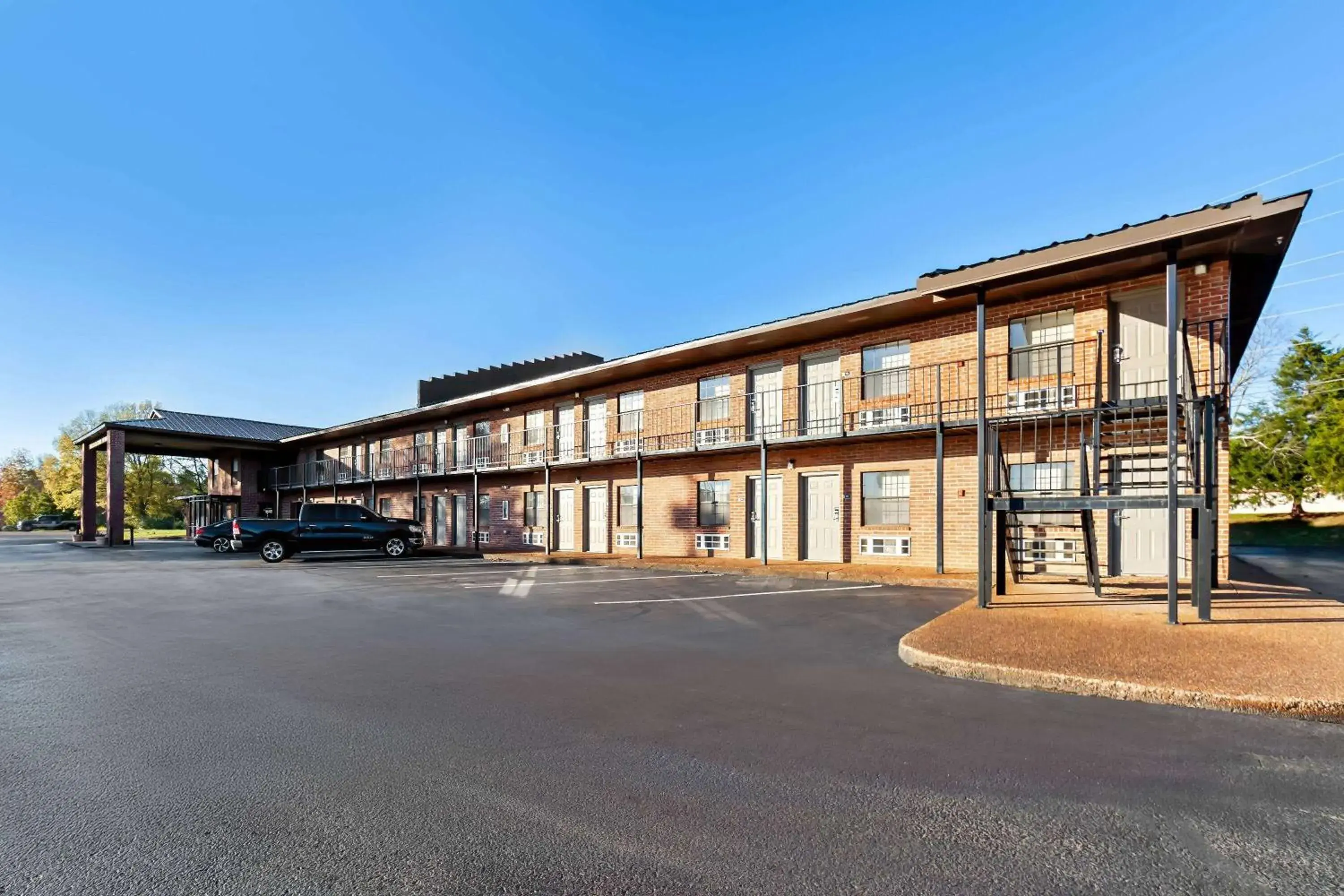 Property building in Days Inn by Wyndham Brownsville Property building in Days Inn by Wyndham Brownsville