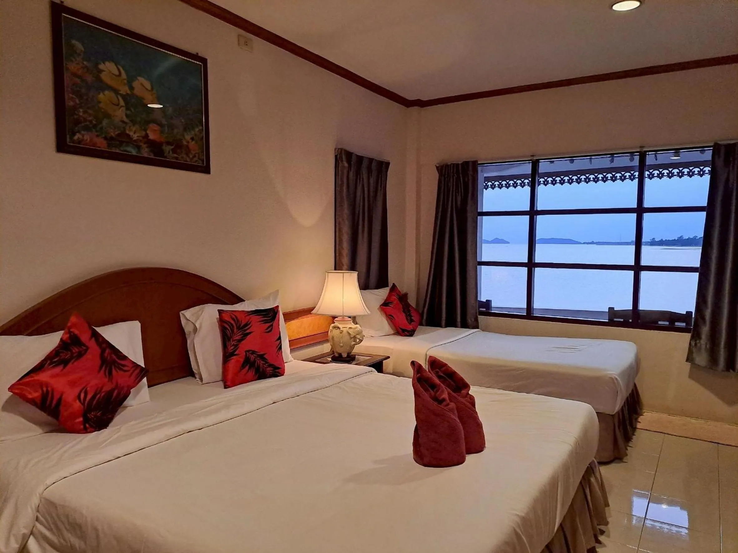 Bed in Phangan Orchid Resort