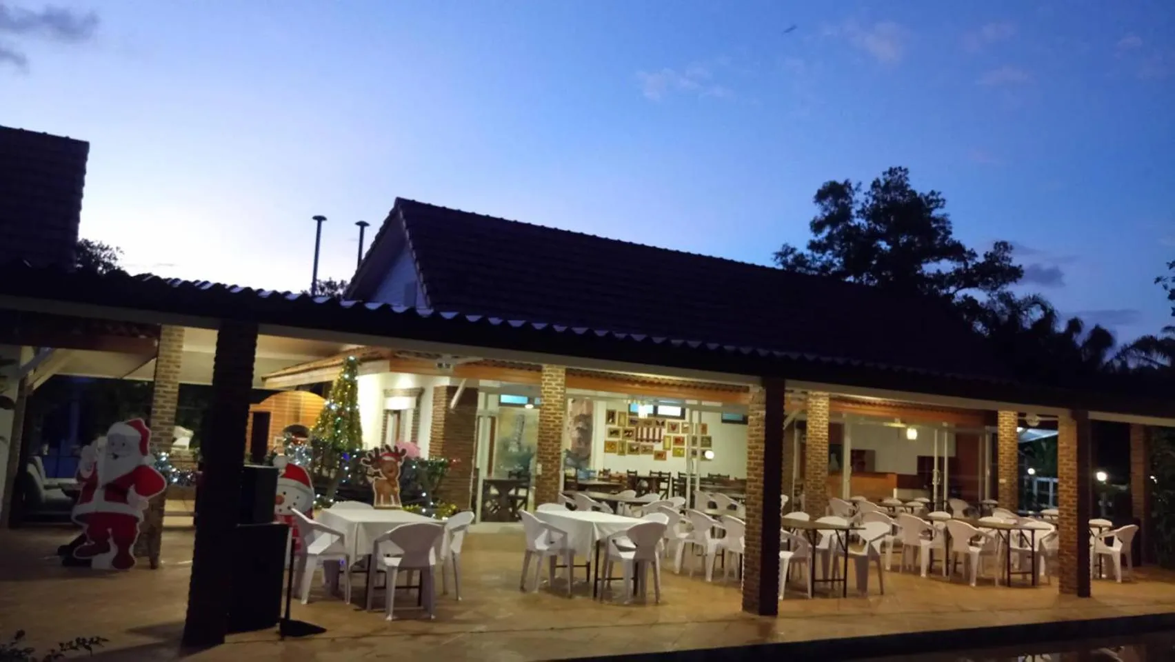 Restaurant/places to eat in Armonia Village Resort and Spa