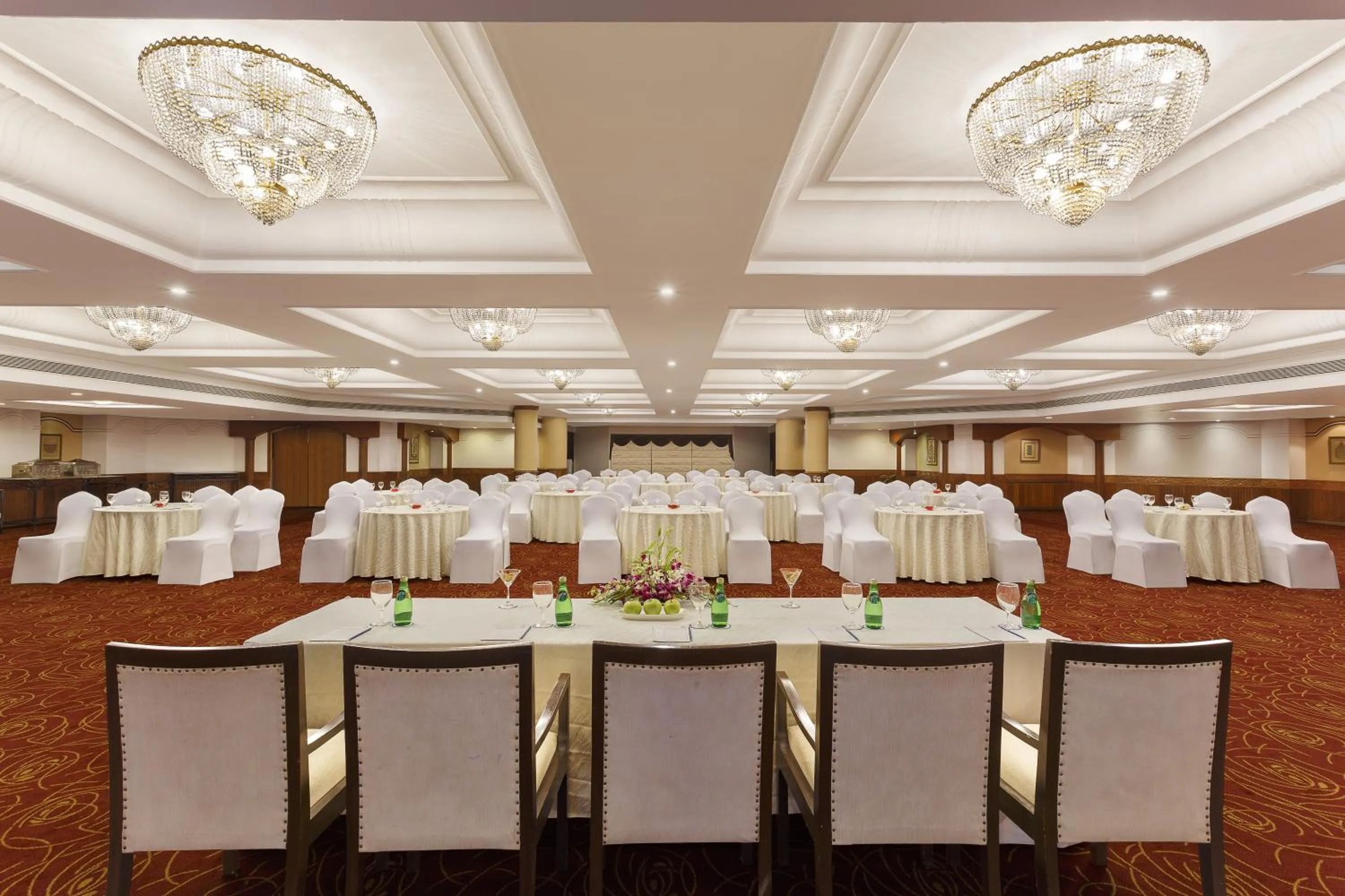 Banquet/Function facilities in Park Plaza, Ludhiana
