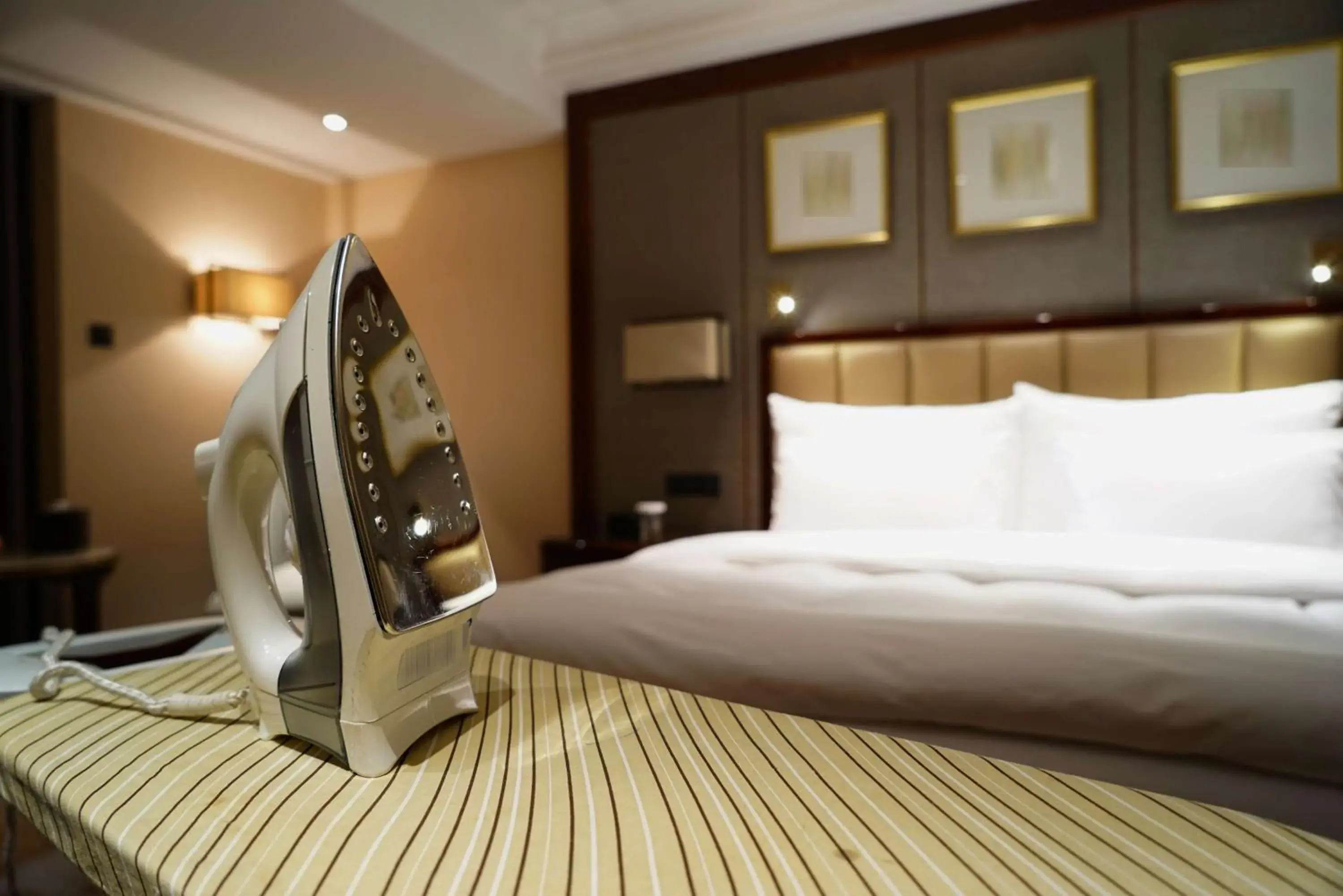 Club Regency Room With Railway Station Transfers in Park Plaza, Ludhiana Club Regency Room With Railway Station Transfers in Park Plaza, Ludhiana