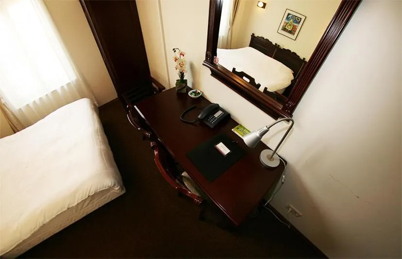 Day, Bed in Hotel Keistad