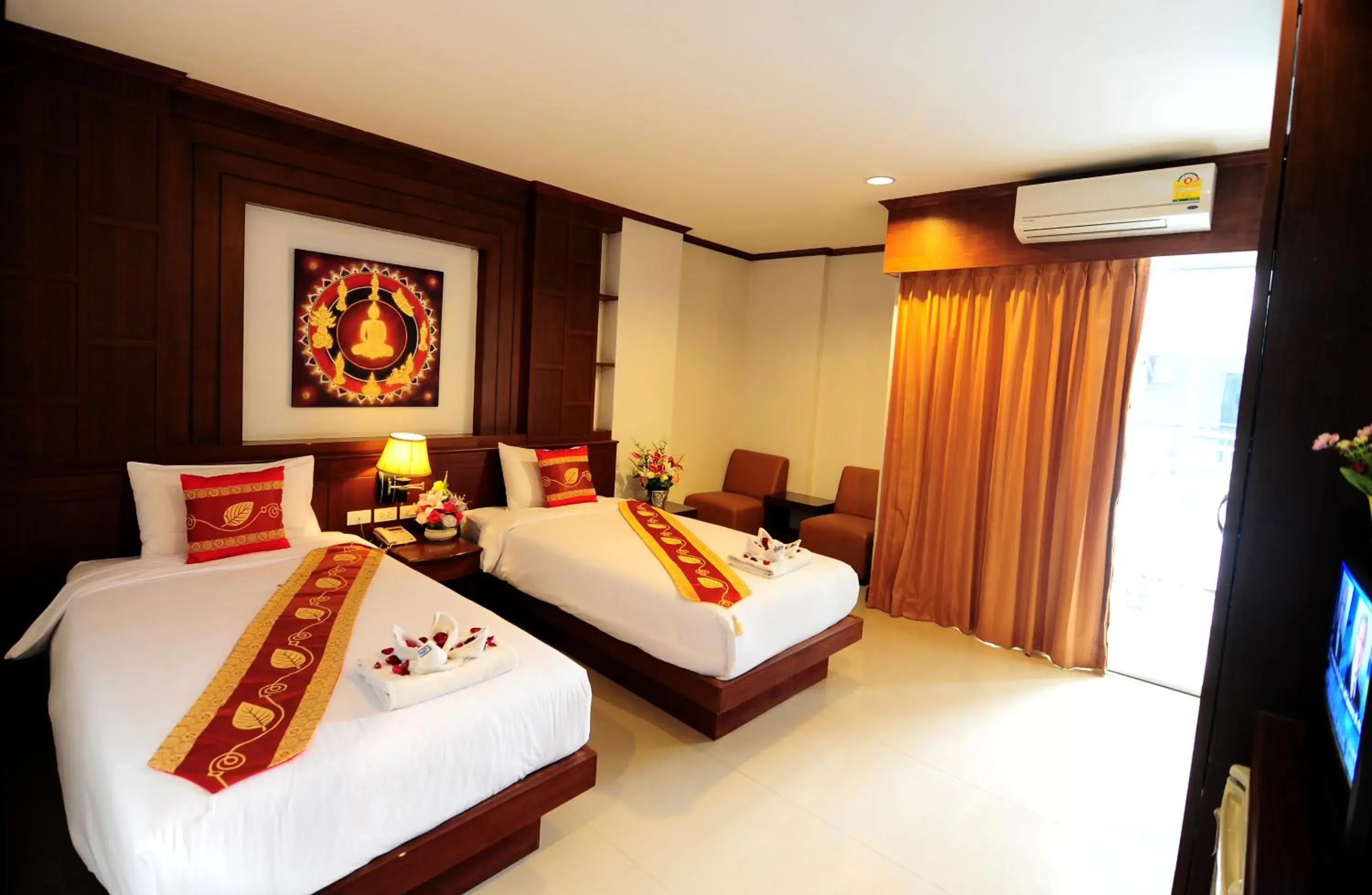 Day, Bed in Arita Hotel Patong Day, Bed in Arita Hotel Patong