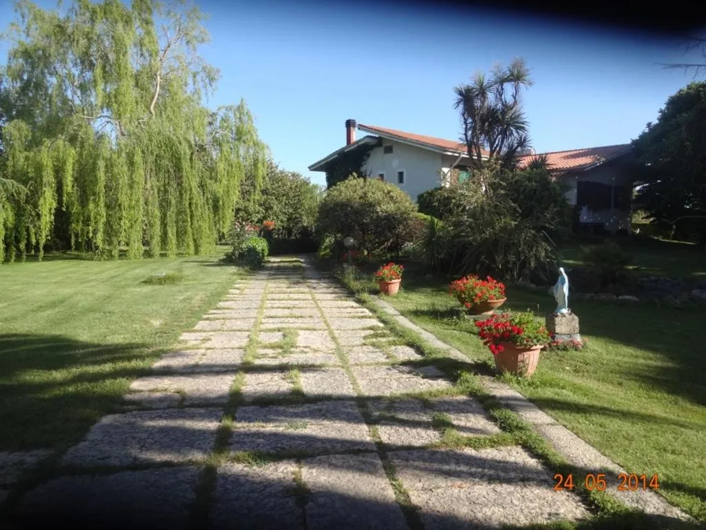 Garden in B&B Villa Sans Souci