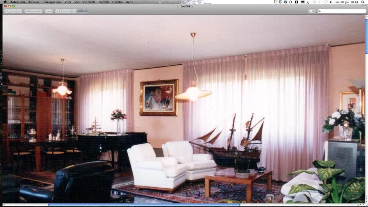 Communal lounge/ TV room in B&B Villa Sans Souci