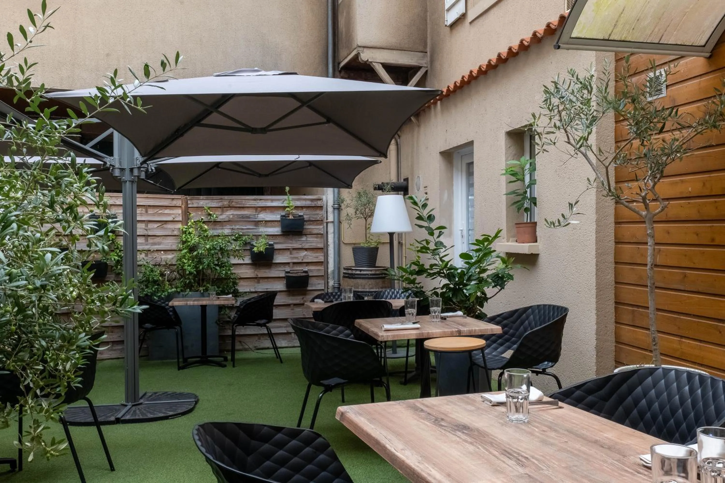 Logis Hôtel Restaurant La Châtellenie