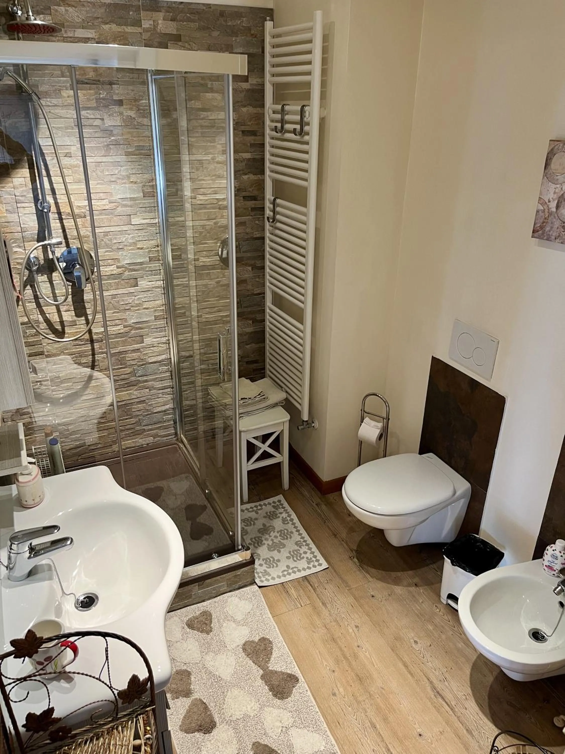 Shower in Country Home B&B Il Melo