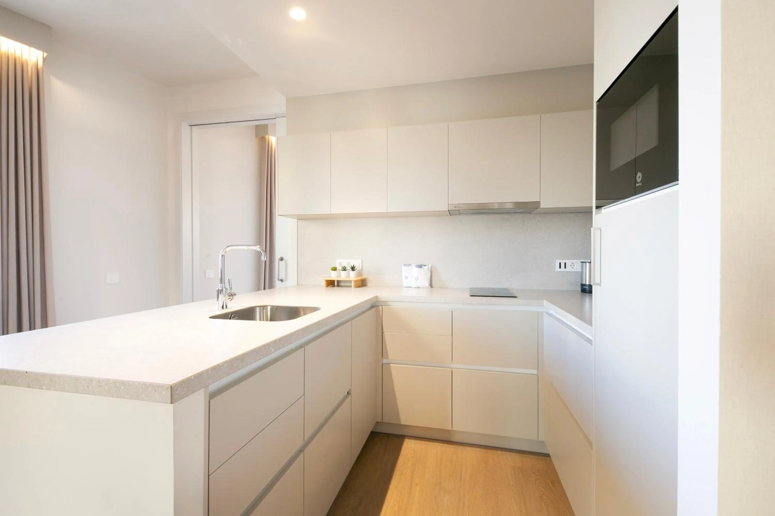 Fisa Rentals Ramblas Apartments