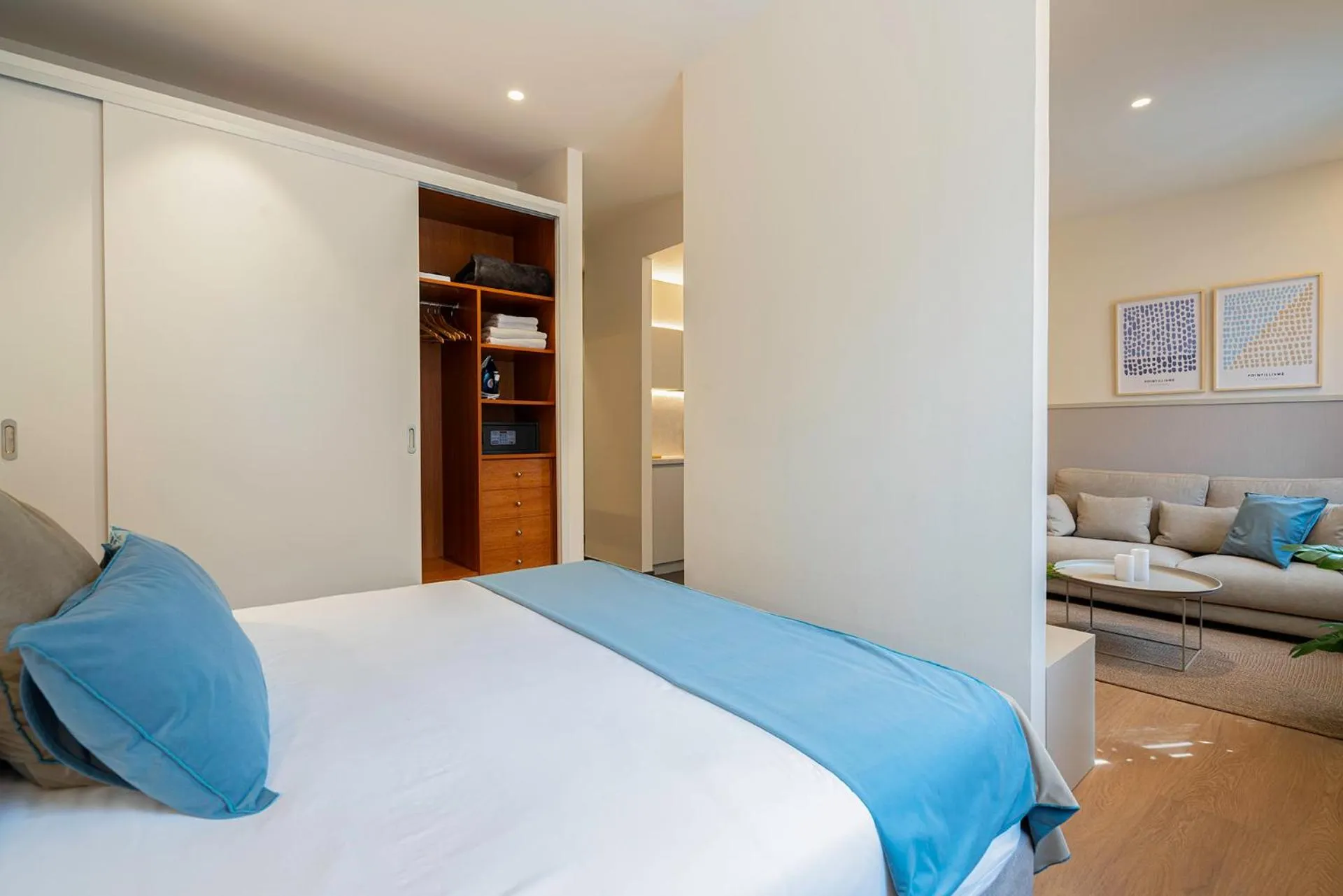 Bedroom, Bed in Fisa Rentals Ramblas Apartments