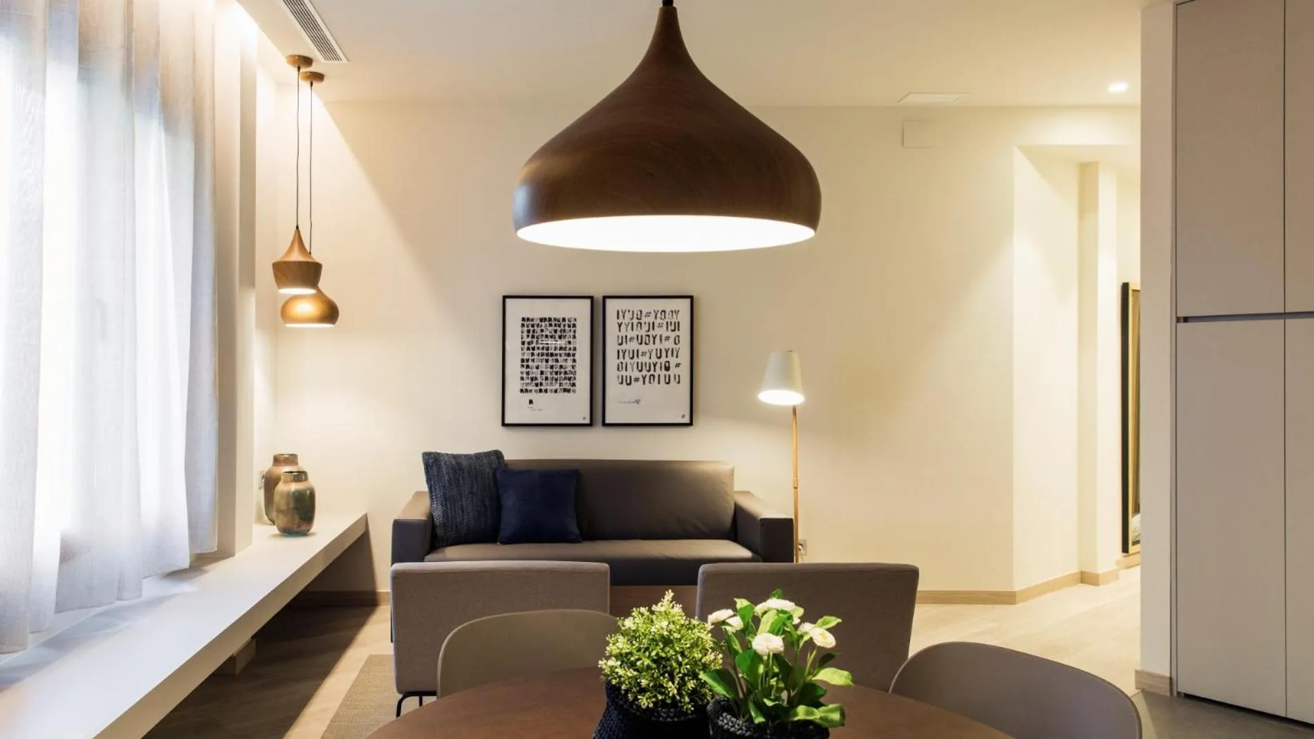 Fisa Rentals Ramblas Apartments