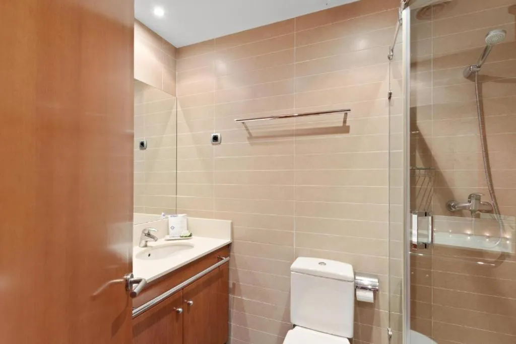 Bathroom in Fisa Rentals Ramblas Apartments