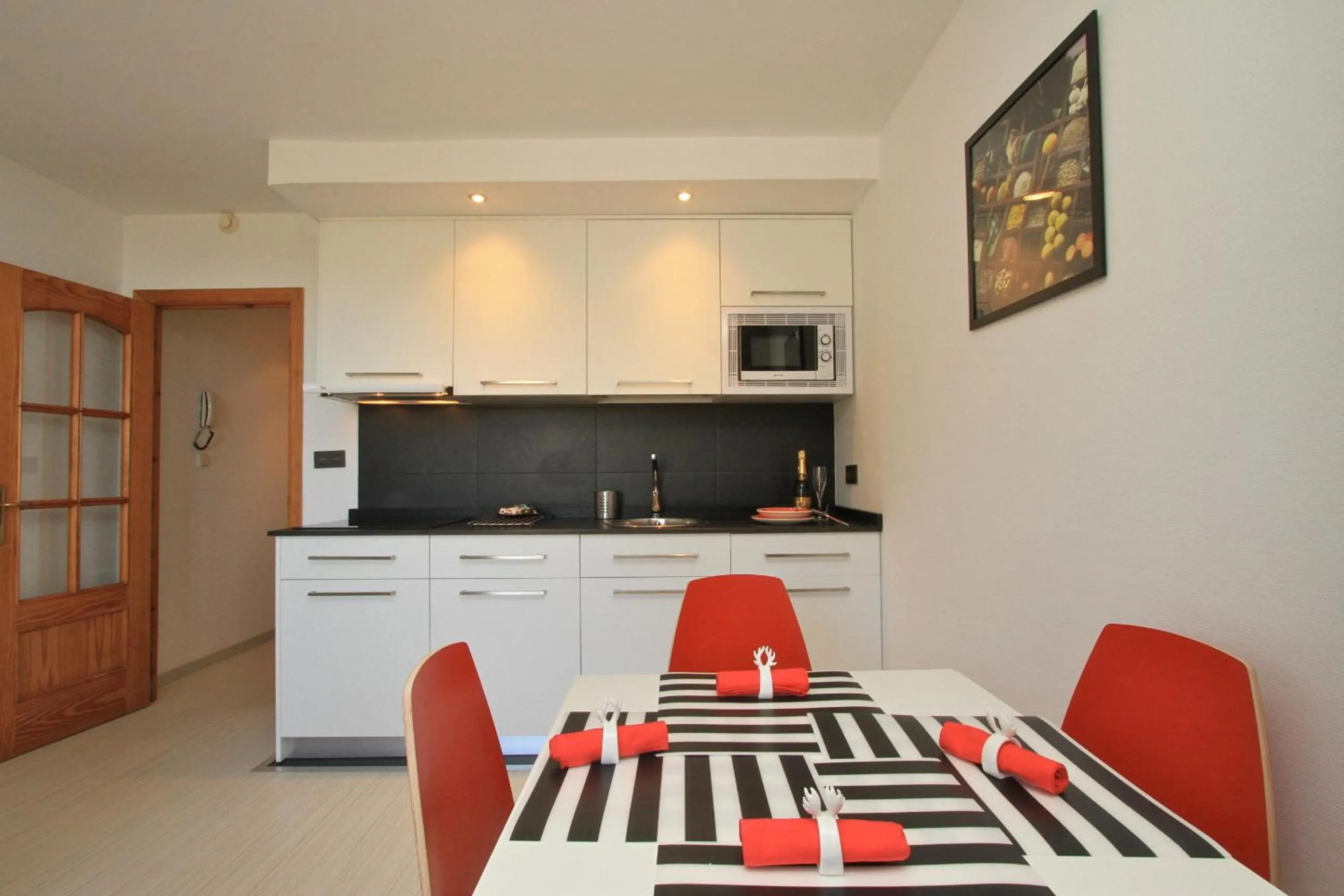 Kitchen or kitchenette in Inside Plaza Sierra Nevada