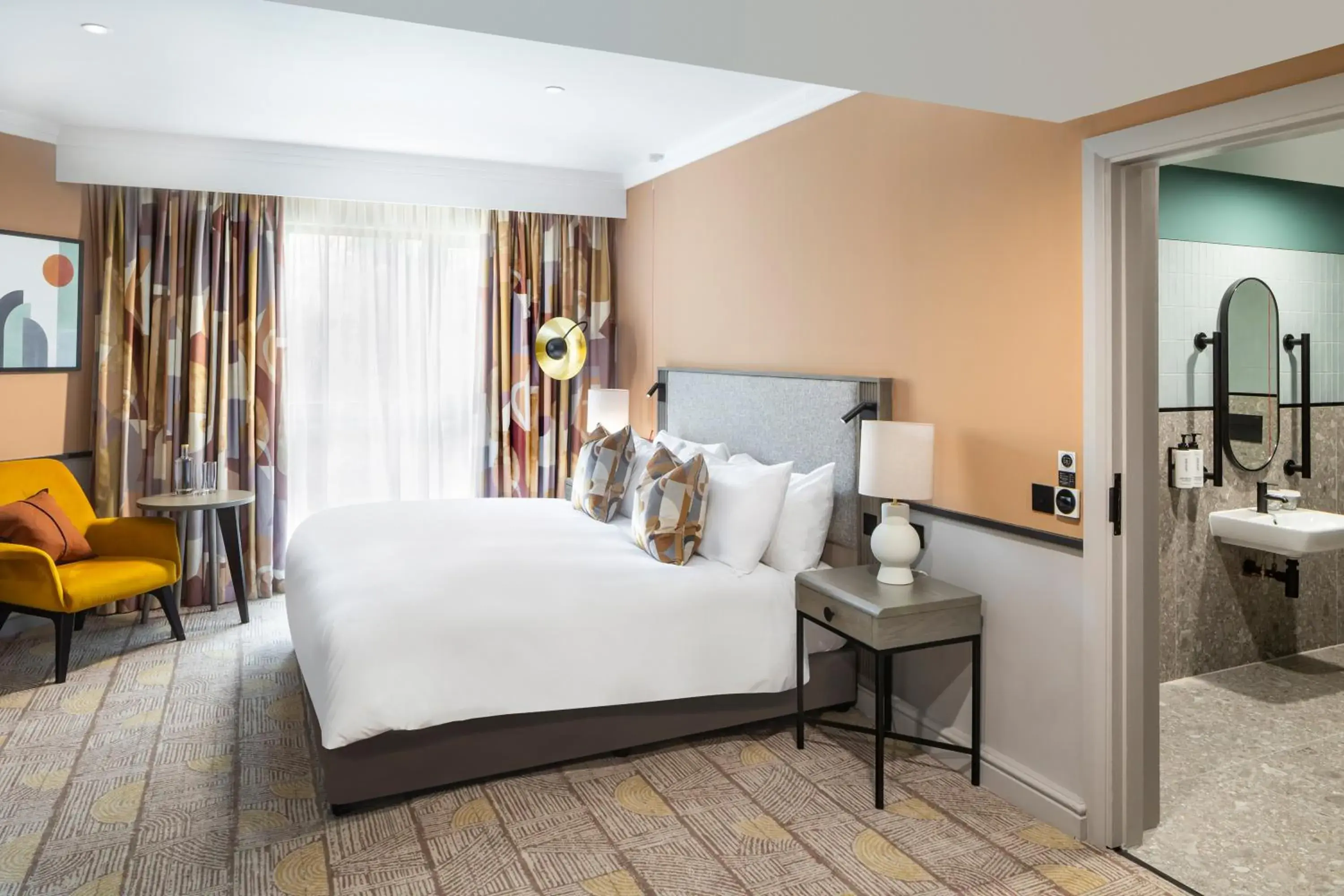 Bedroom, Bed in voco Fareham - Solent by IHG Bedroom, Bed in voco Fareham - Solent by IHG