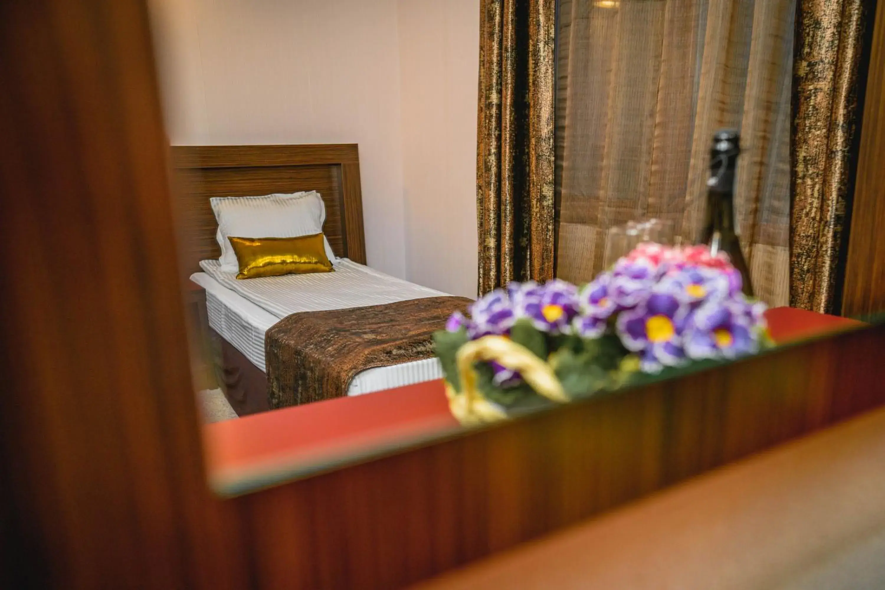 Double Room in Eleganza Family Hotel - Free Parking Double Room in Eleganza Family Hotel - Free Parking