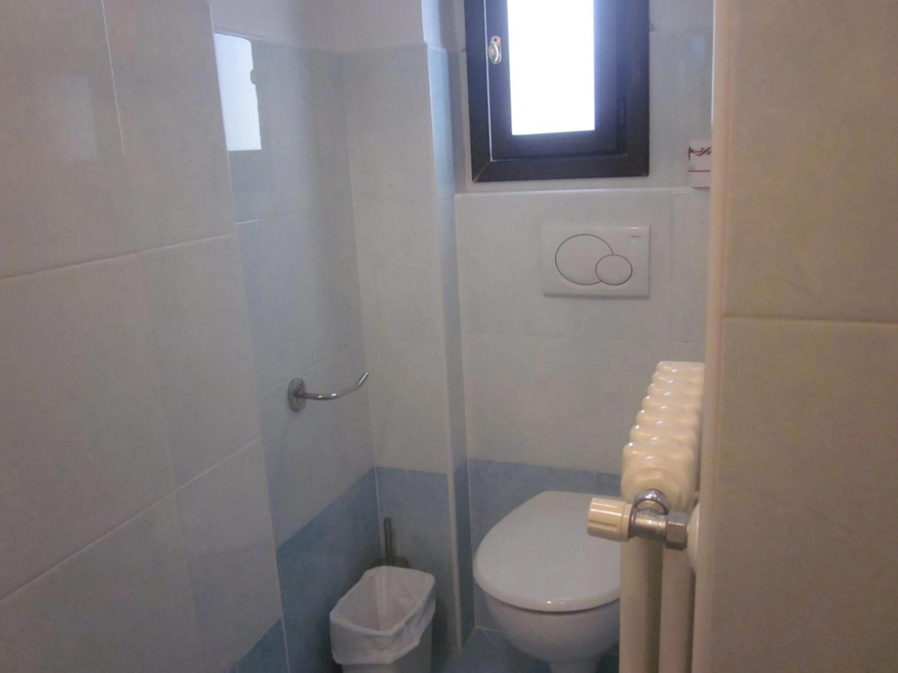 Bathroom in Albergo ai Tolentini