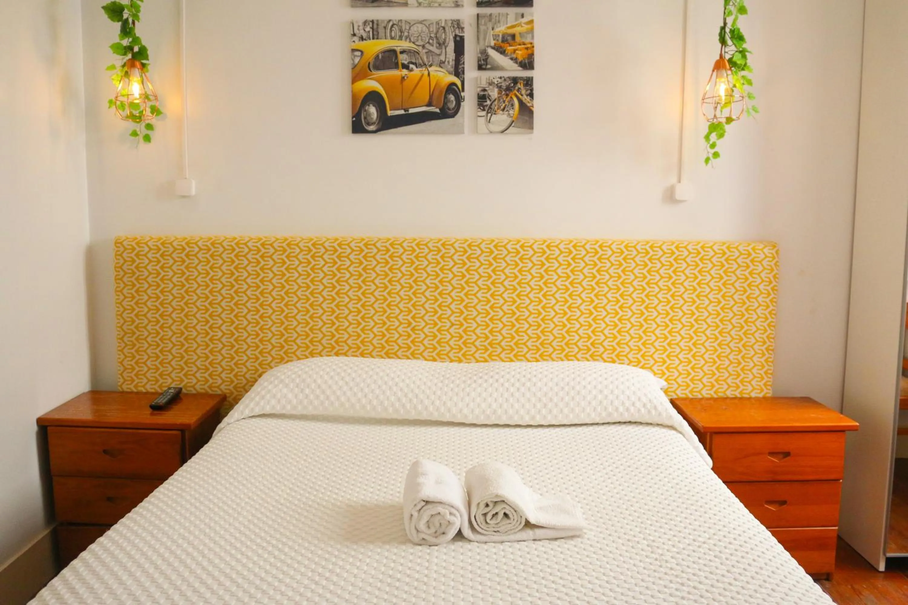 Bedroom, Bed in Casa Londres