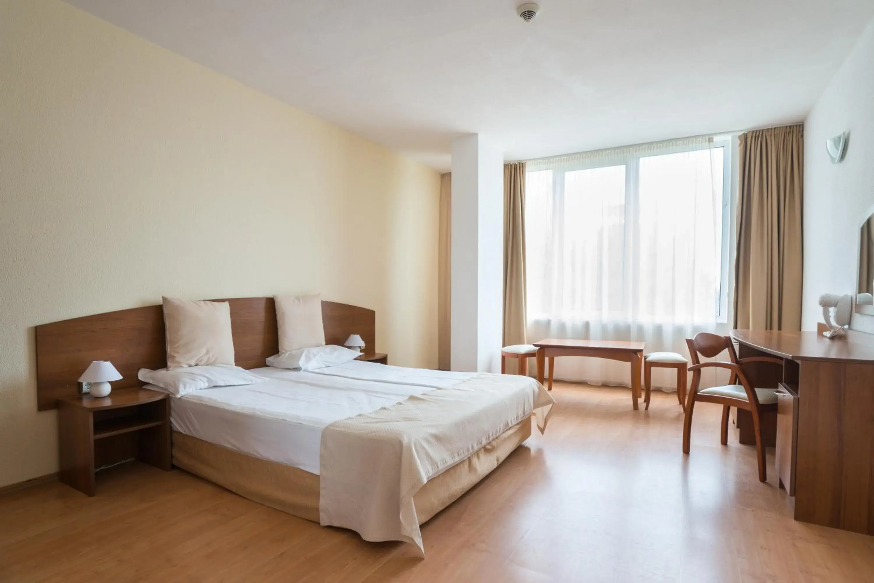 Double Room - single occupancy in Perla Plaza Hotel - All Inclusive Double Room - single occupancy in Perla Plaza Hotel - All Inclusive