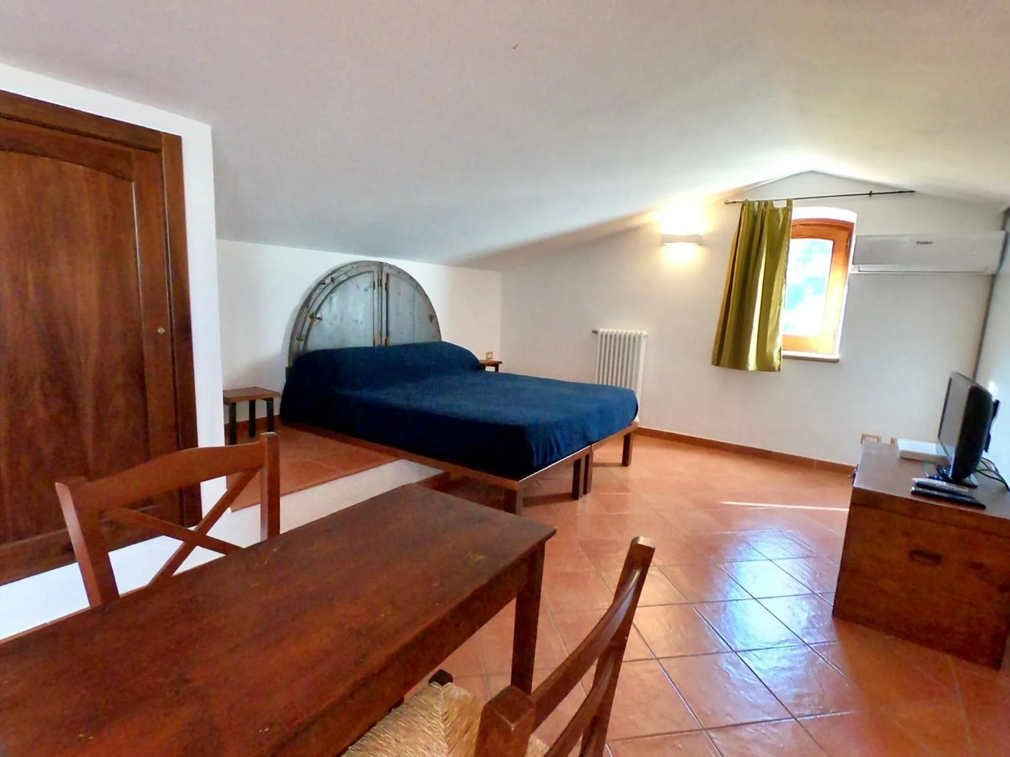 Photo of the whole room, Bed in B&B Le Ginestre