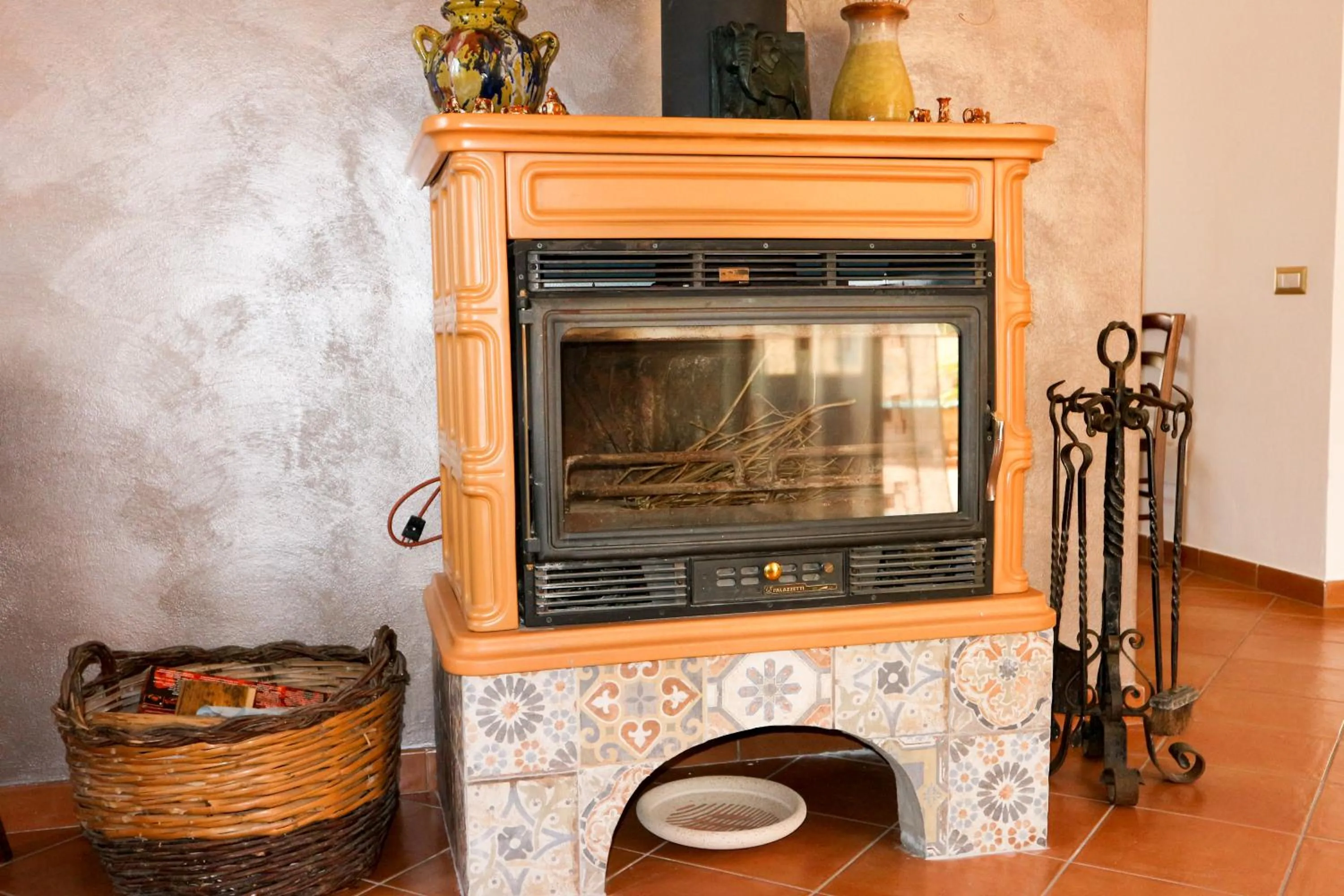 Decorative detail in B&B Le Ginestre