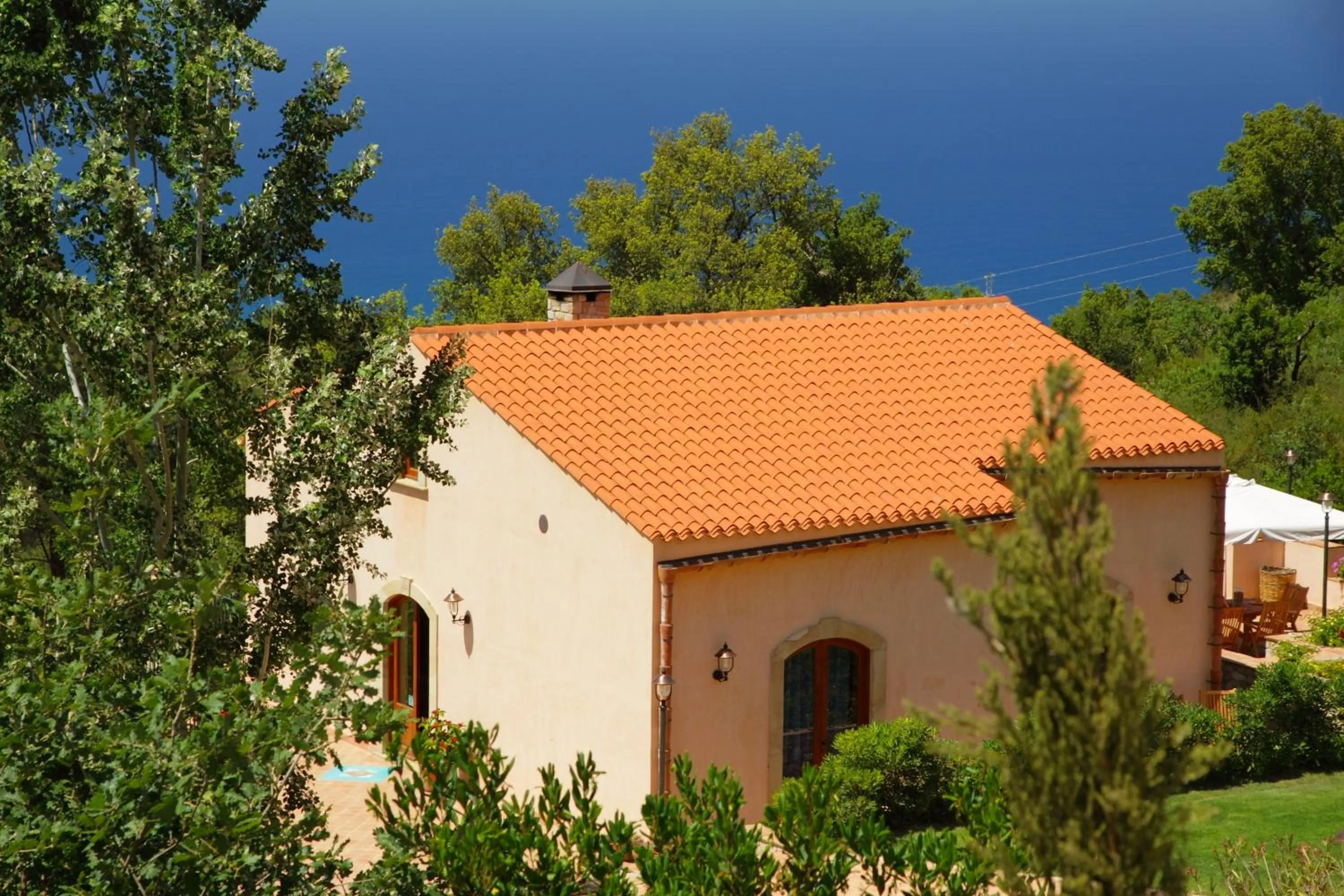 Facade/entrance in B&B Le Ginestre