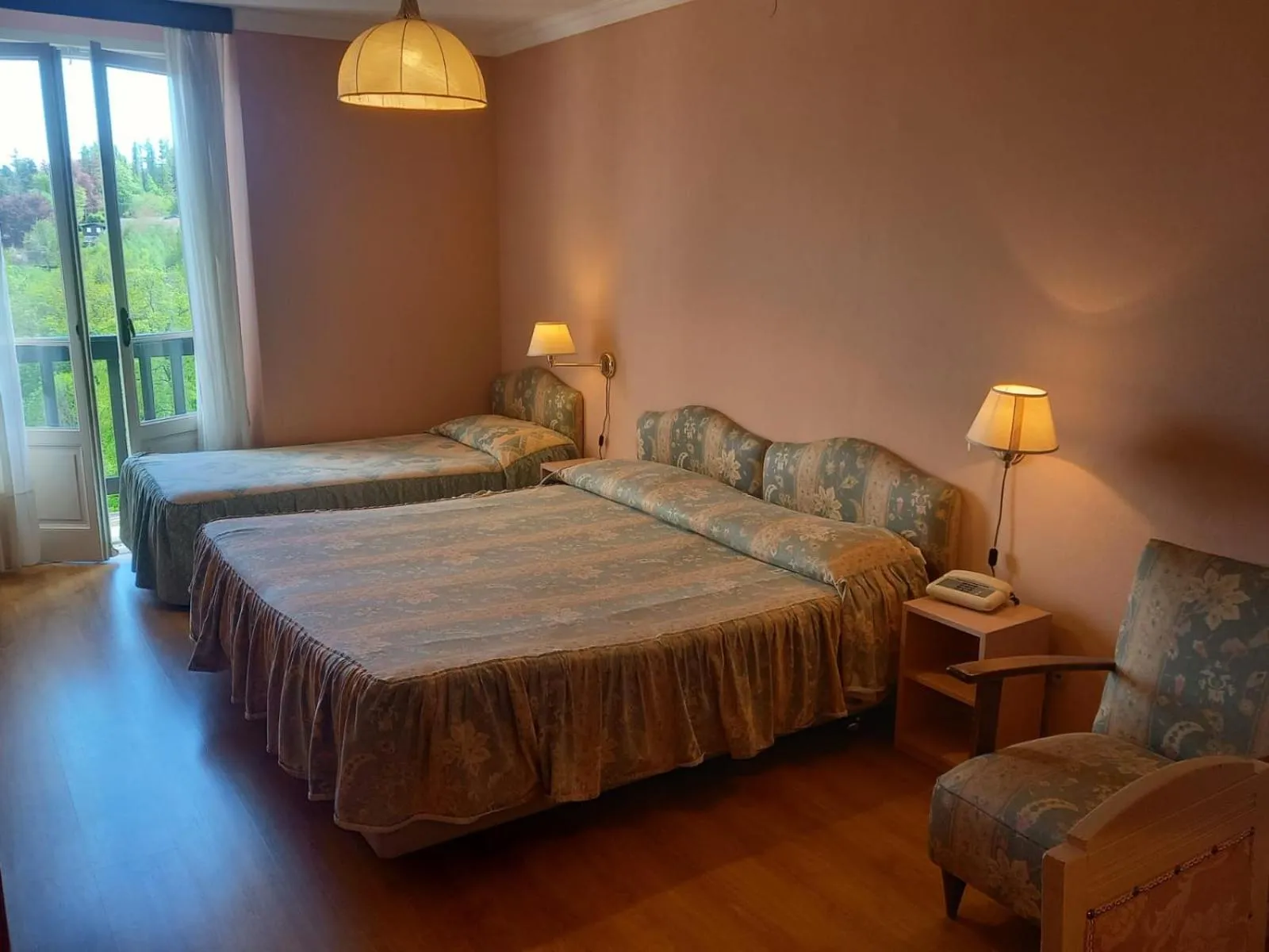 Bed in Hotel Moderno