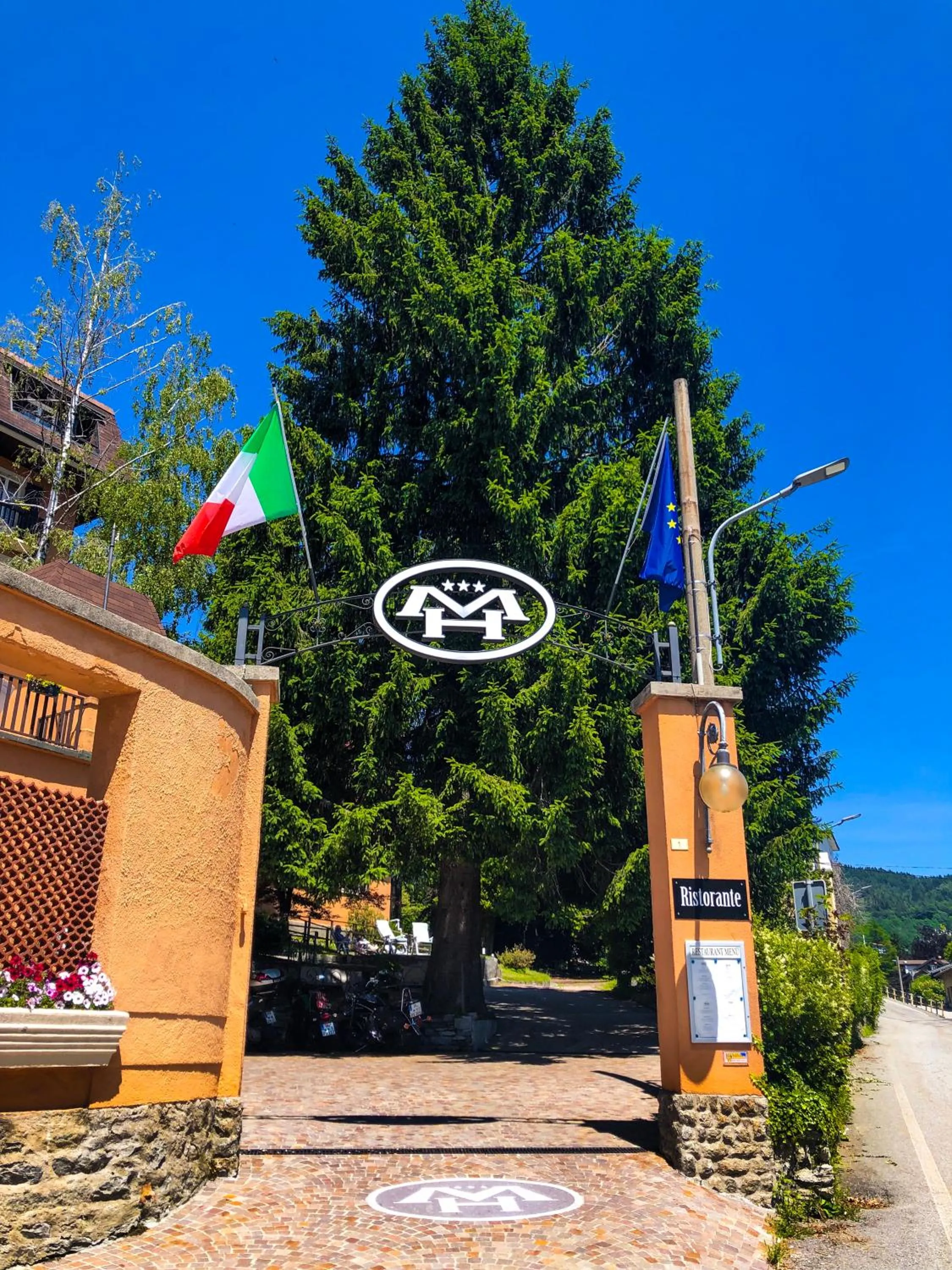 Facade/entrance in Hotel Moderno
