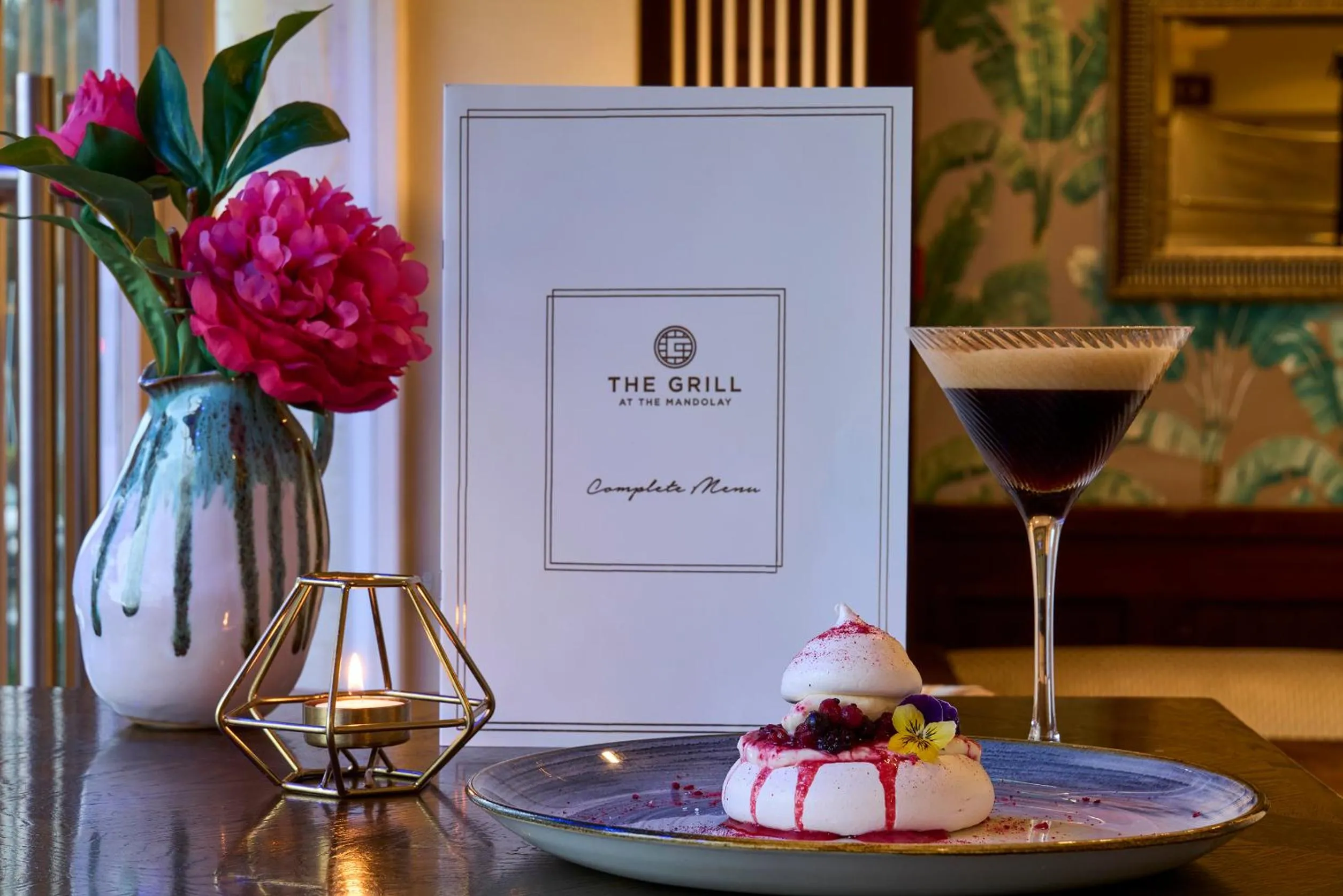 Restaurant/places to eat in Mandolay Hotel Guildford