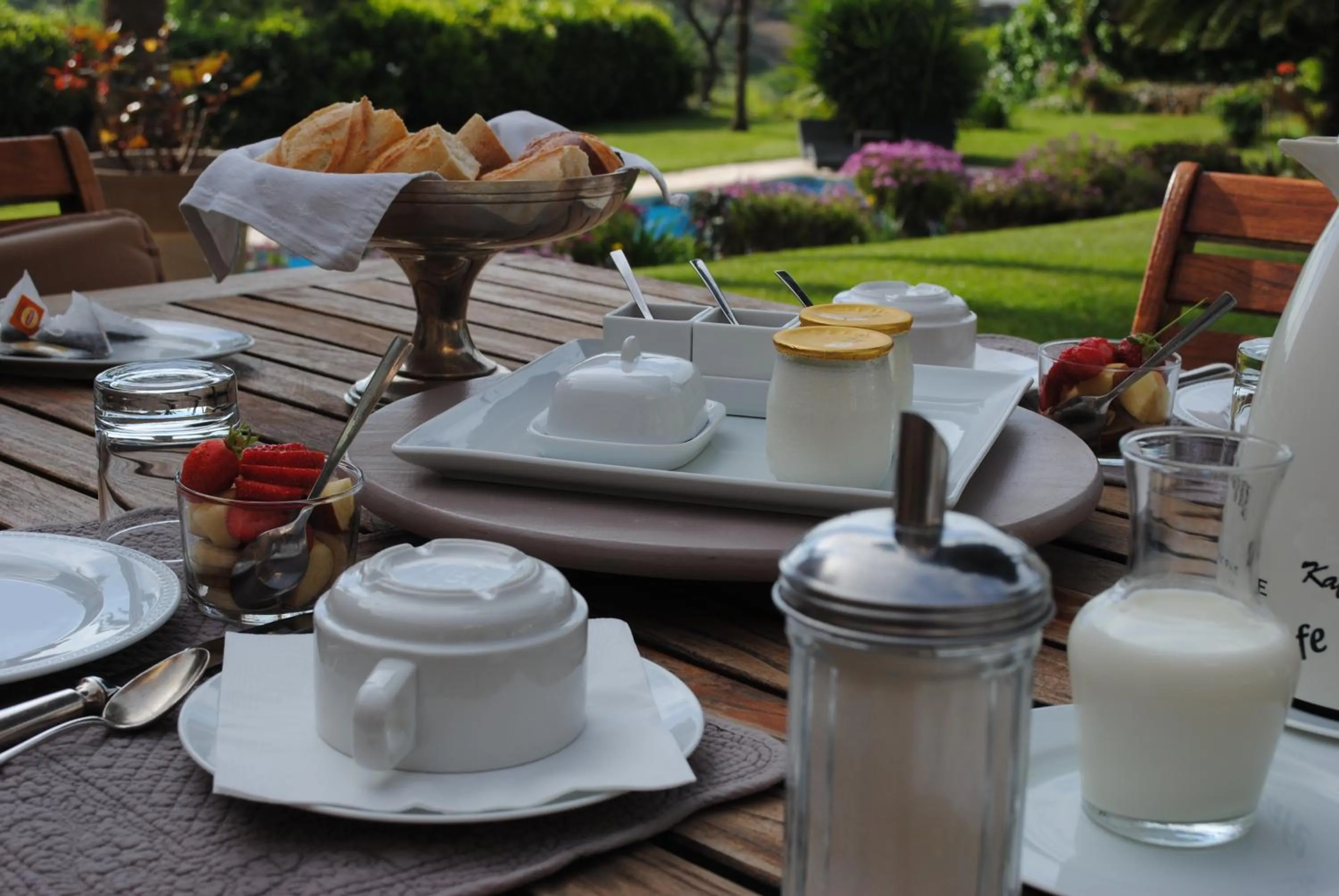 Food and drinks in Villa Antoline