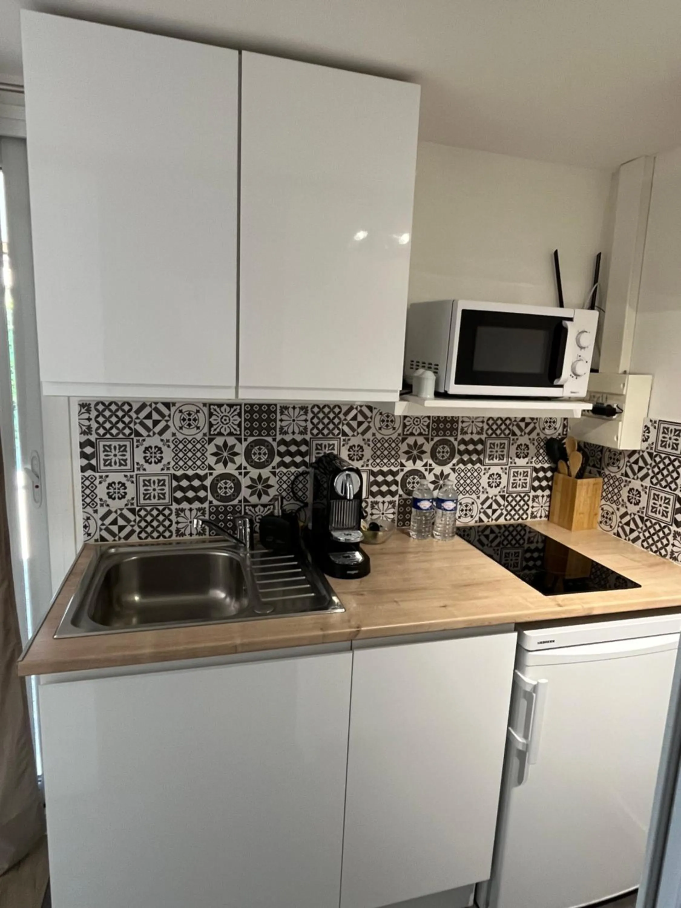 Coffee/tea facilities in Villa Antoline