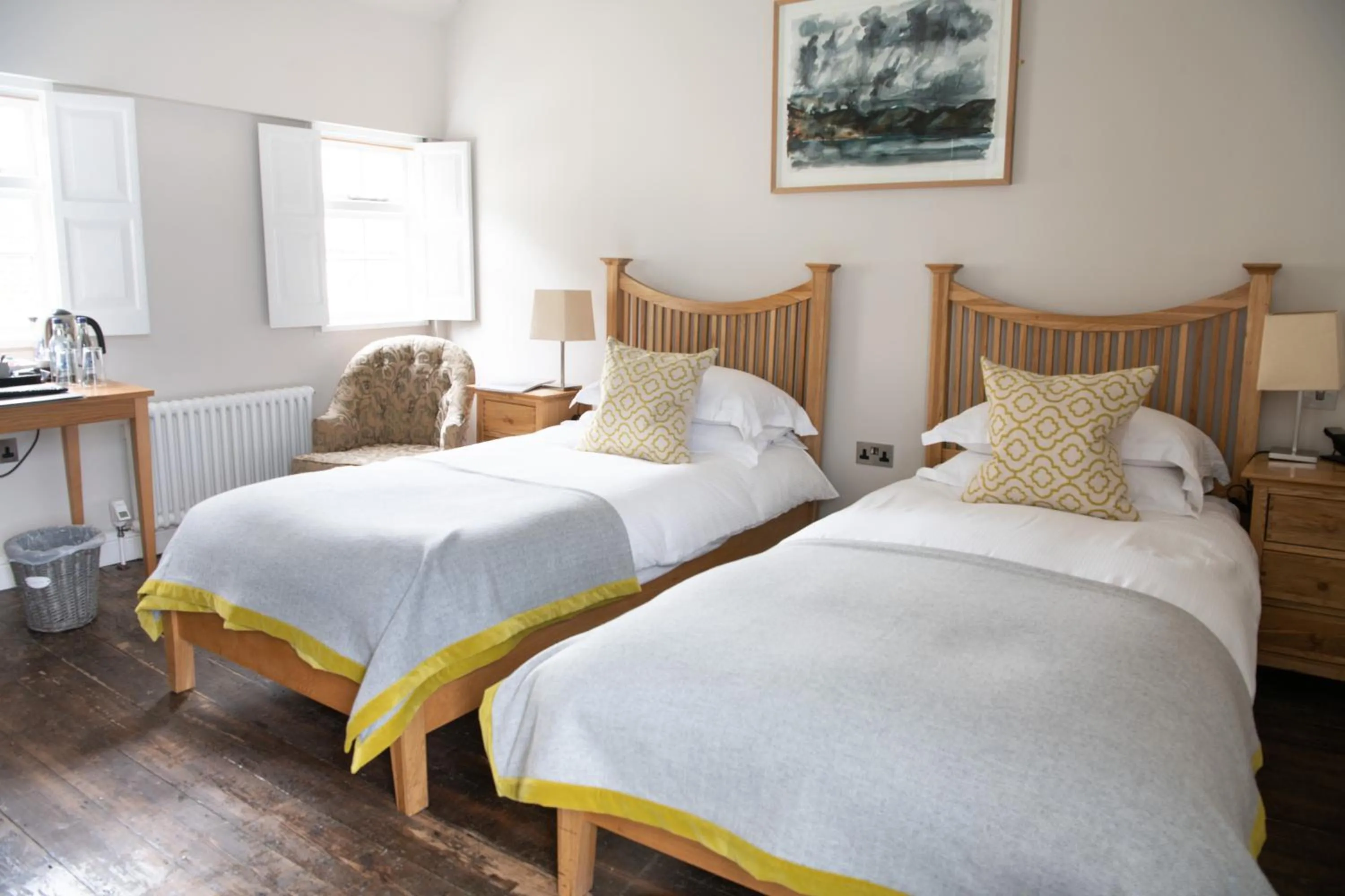 Wheelwrights Arms Country Inn & Pub