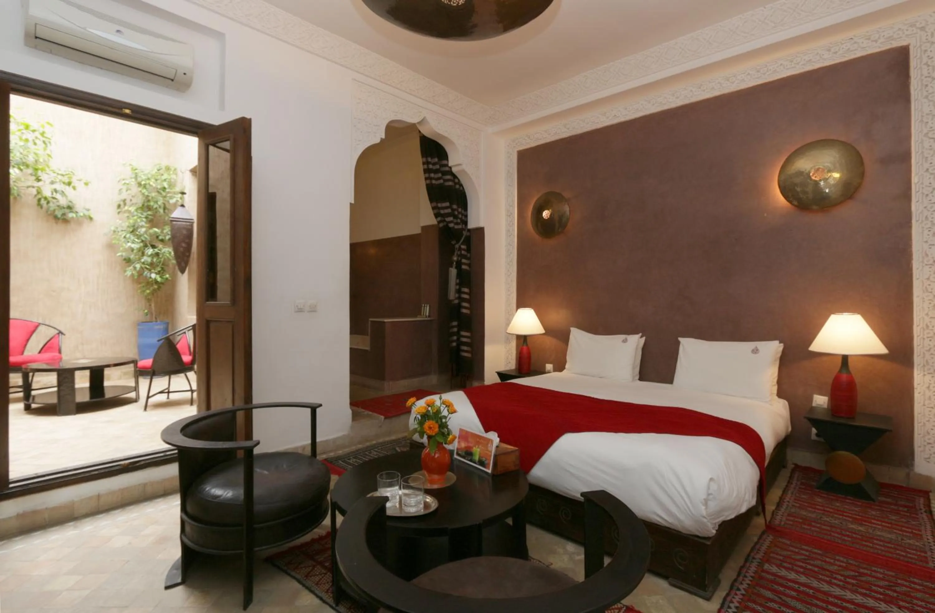 Balcony/Terrace, Bed in Riad Pachavana